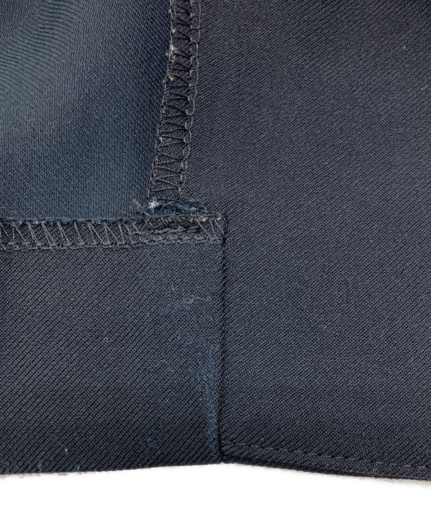 新品未使用　LE PHIL ルフィル　 ラインニットジレ　テールスリット 中古・古着通販】LE PHIL (ル フィル) 2WAYツイルフロントスリット