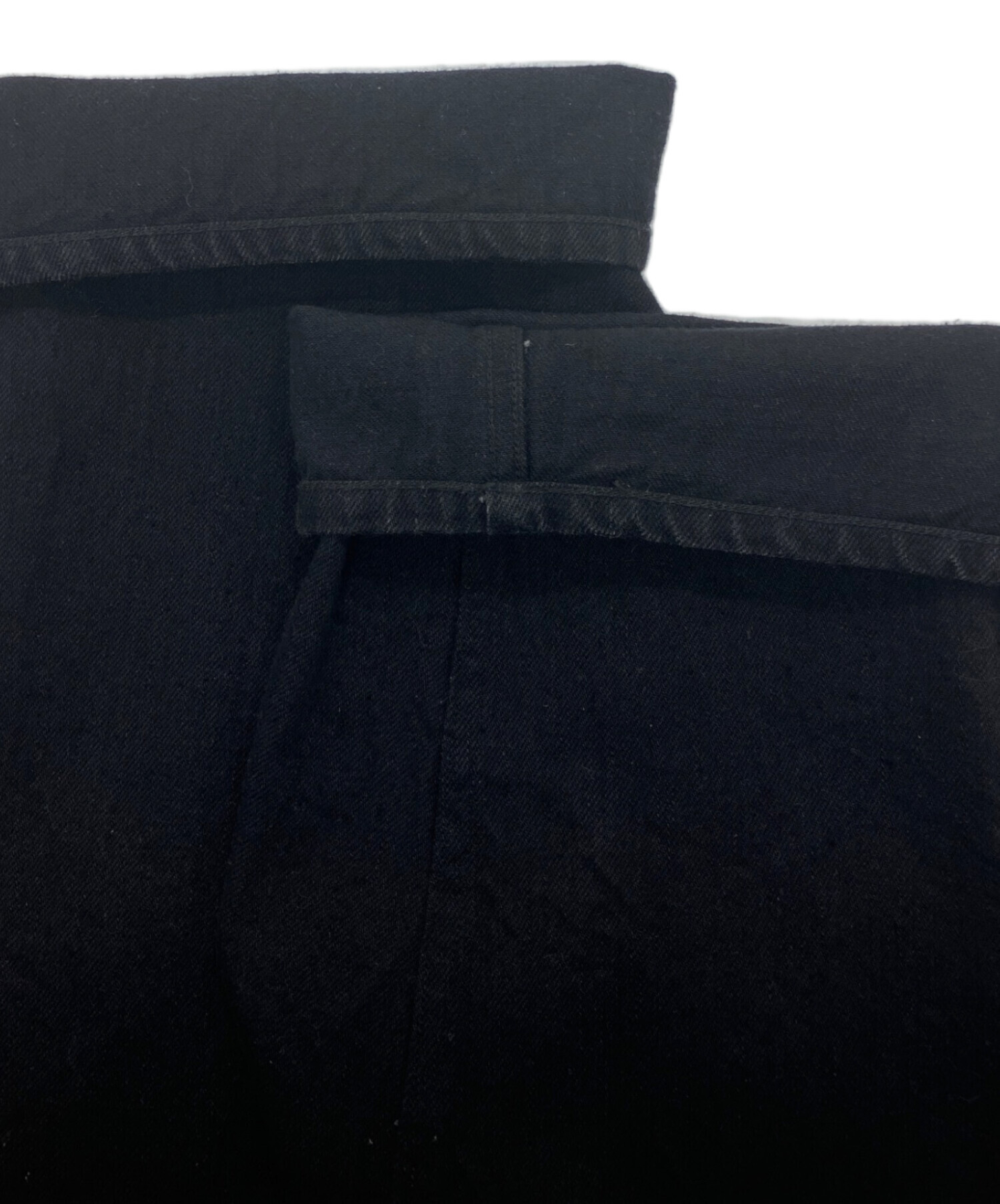 中古・古着通販】COMOLI (コモリ) デニム ベルテッドパンツ ブラック