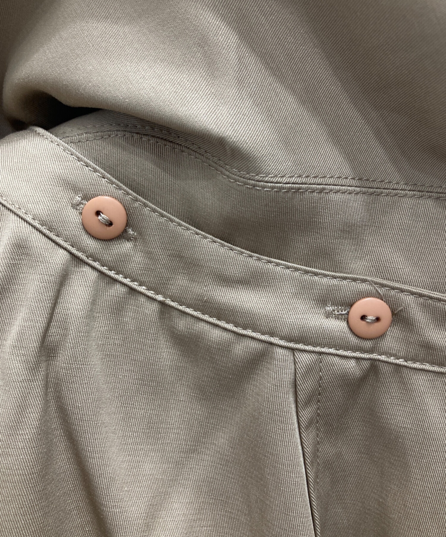 ジャスグリッティー ショート　トレンチ　コート　S JUSGLITTY - JUSGLITTY撥水フード付きショートトレンチコートの通販 by