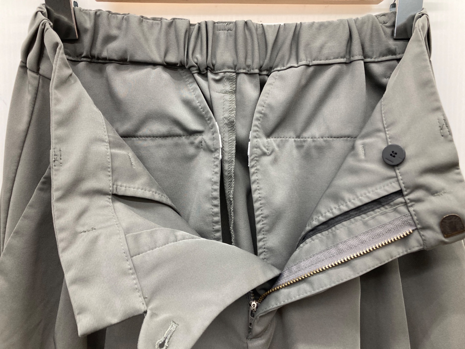 中古・古着通販】ATTACHMENT (アタッチメント) 2TUCK WIDE TAPERED