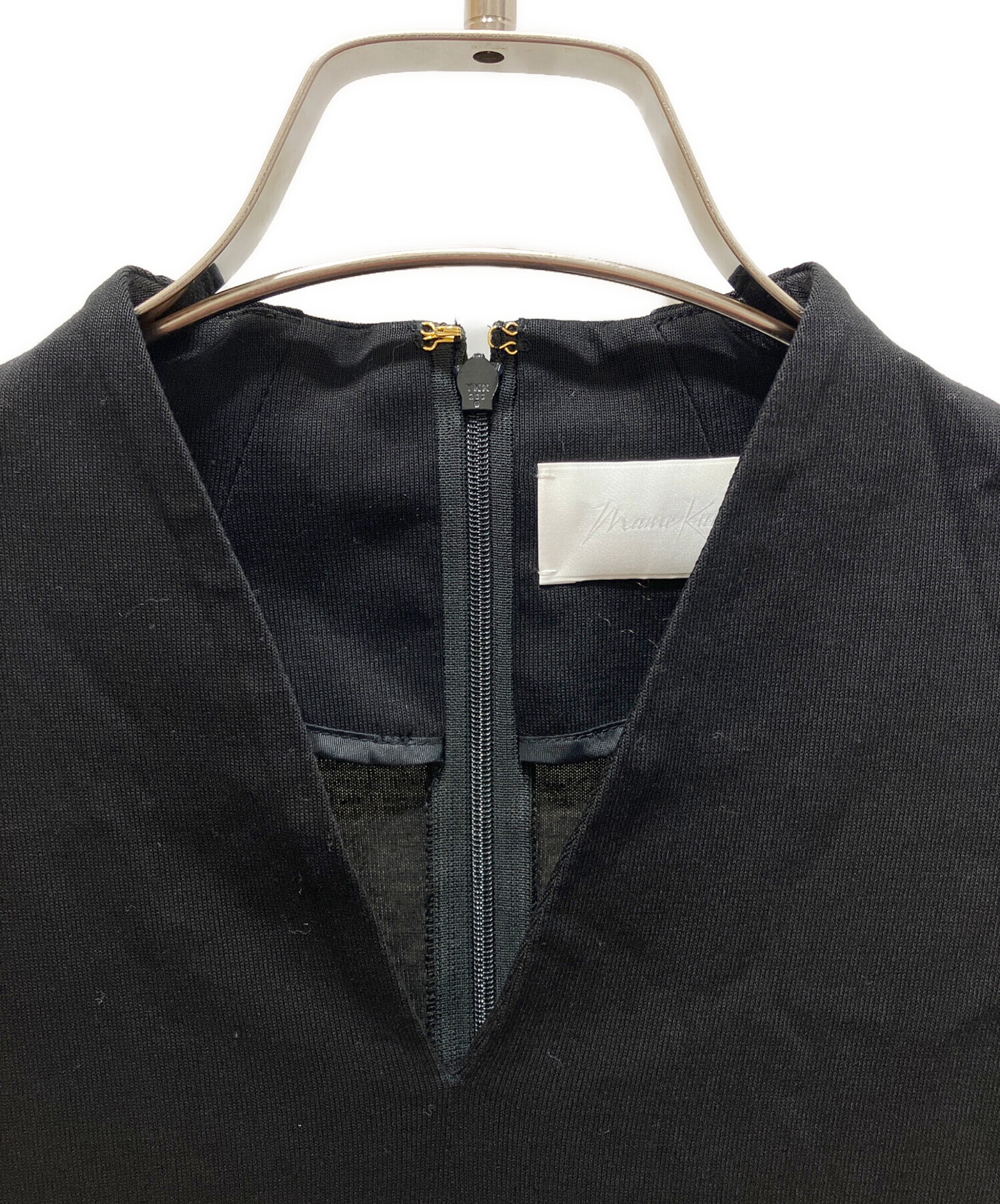 中古・古着通販】Mame Kurogouchi (マメクロゴウチ) V-Neck Classic