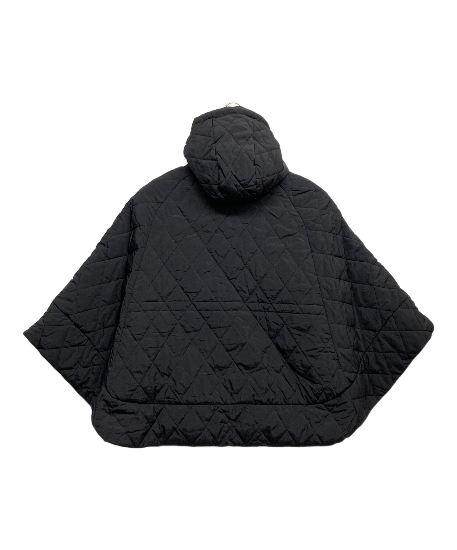 【新品・未使用】メゾンドドルチェ　キルティング　ポンチョ　ブラック 中古・古着通販】maison de Dolce. (メゾンドドルチェ) キルティング