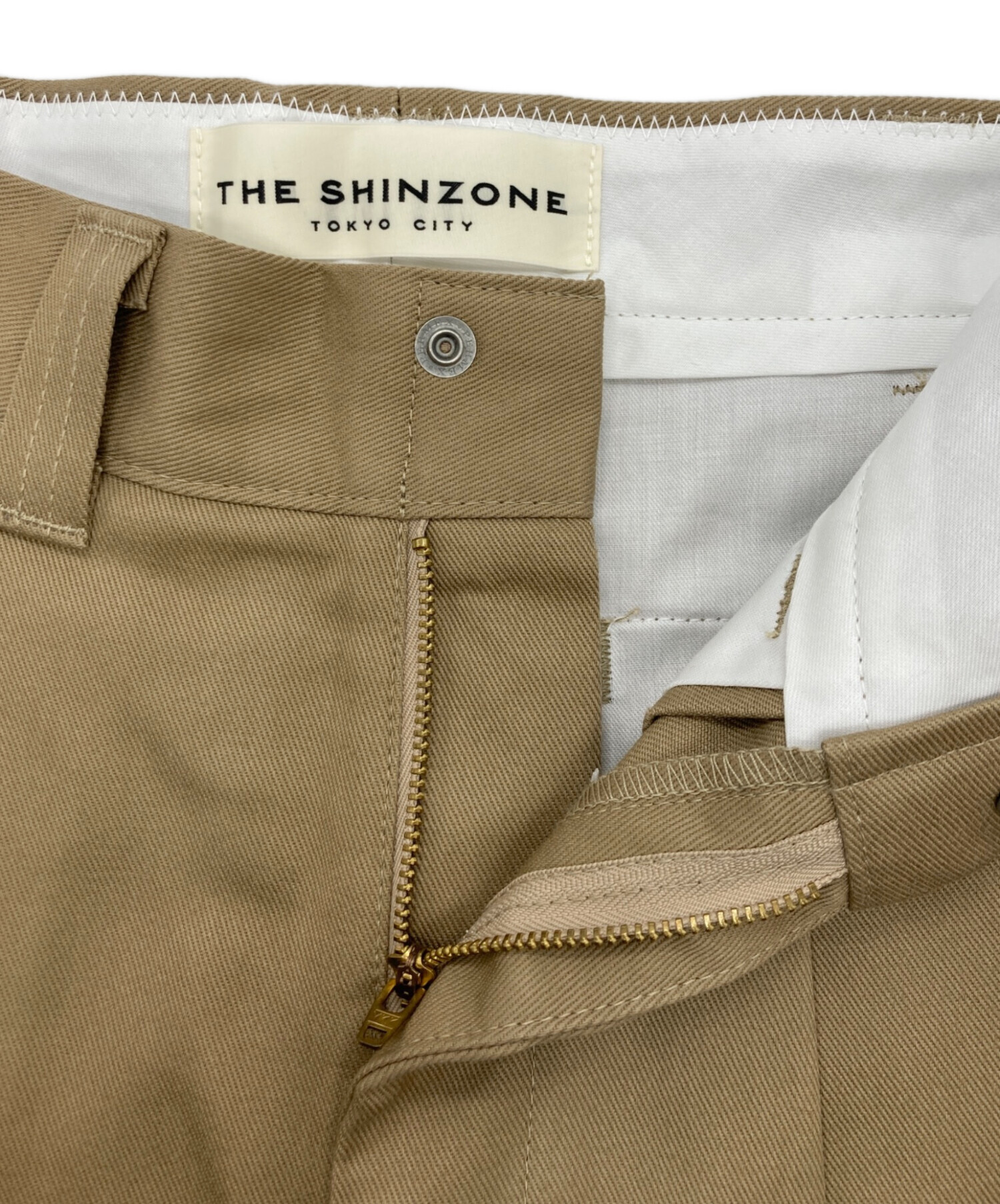 【美品】シンゾーン トムボーイパンツ ベージュ 36 タックパンツ 極美品・今期物】シンゾーン トムボーイパンツ ベージュ 36 タック