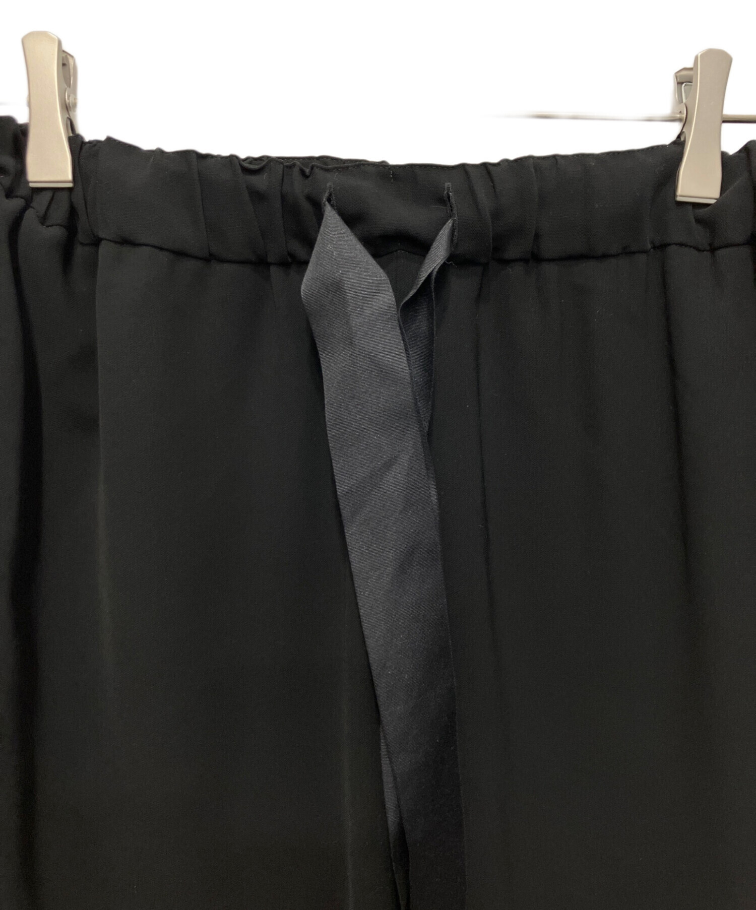 中古・古着通販】saqui (サキ) テーパードリボンパンツ ブラック