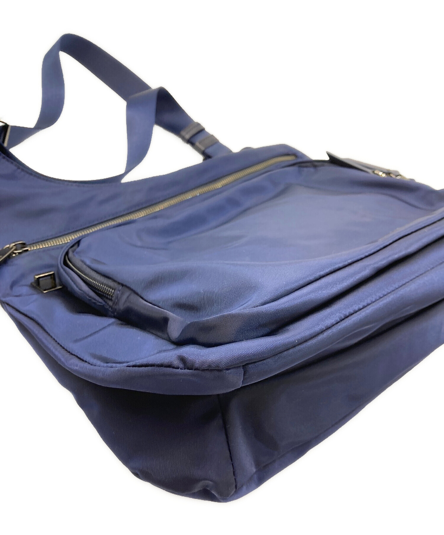 中古・古着通販】TUMI (トゥミ) VOYAGEUR SIAM CROSSBODY ネイビー 