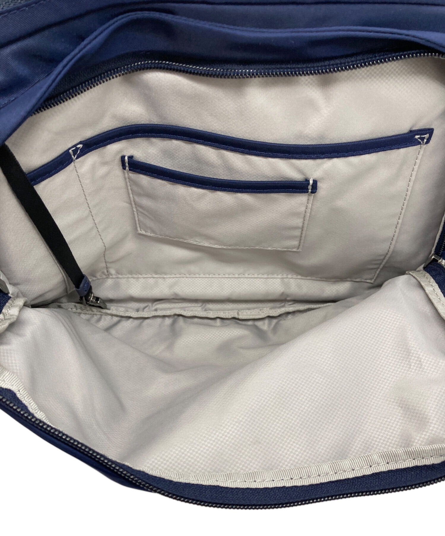 中古・古着通販】TUMI (トゥミ) VOYAGEUR SIAM CROSSBODY ネイビー 