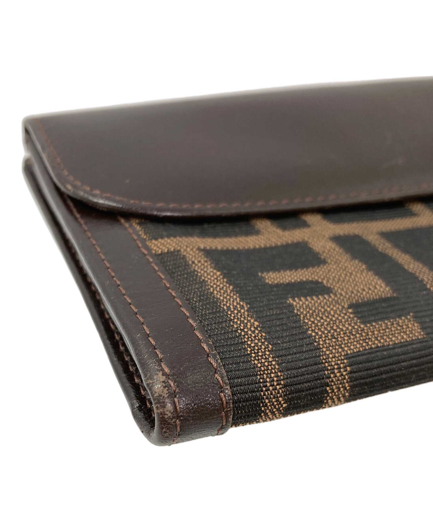 未使用 FENDI フェンディ レザー二つ折り財布　濃茶　ダークブラウン 中古・古着通販】FENDI (フェンディ) 2つ折り財布 ブラウン｜ブランド