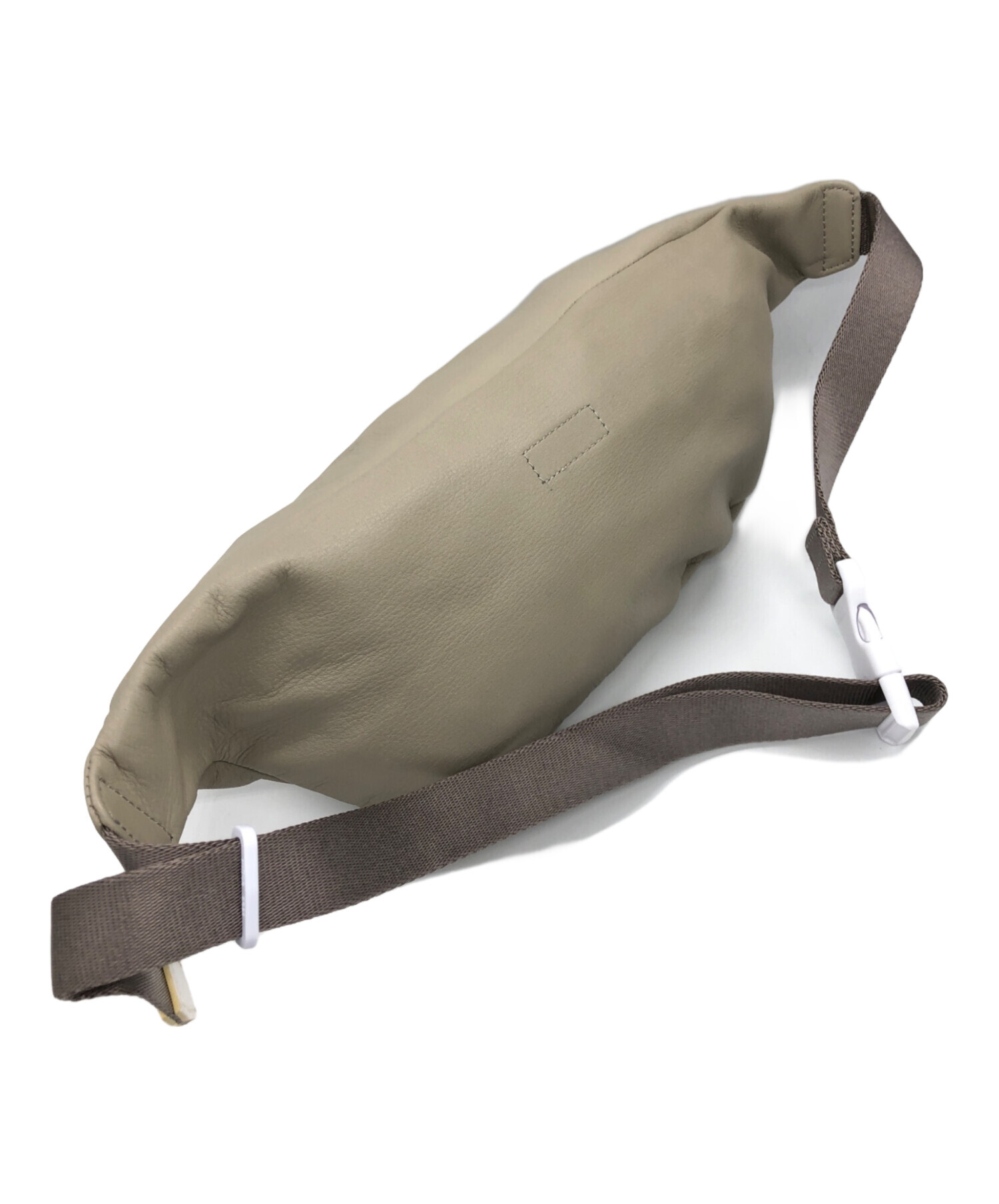 中古・古着通販】Hender Scheme (エンダースキーマ) cow waist pouch