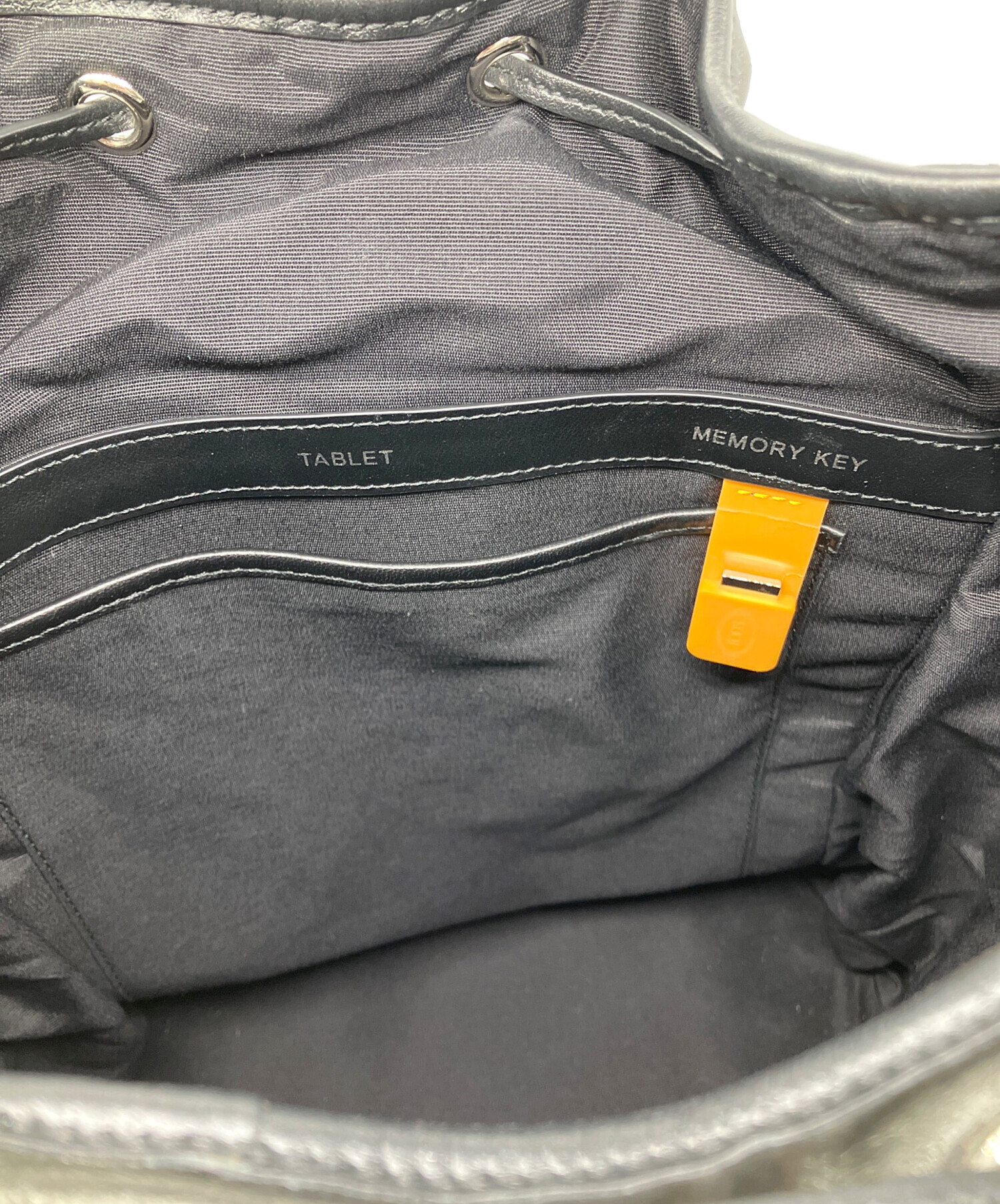 中古・古着通販】TOD'S (トッズ) ラバーペブル レザーリュック