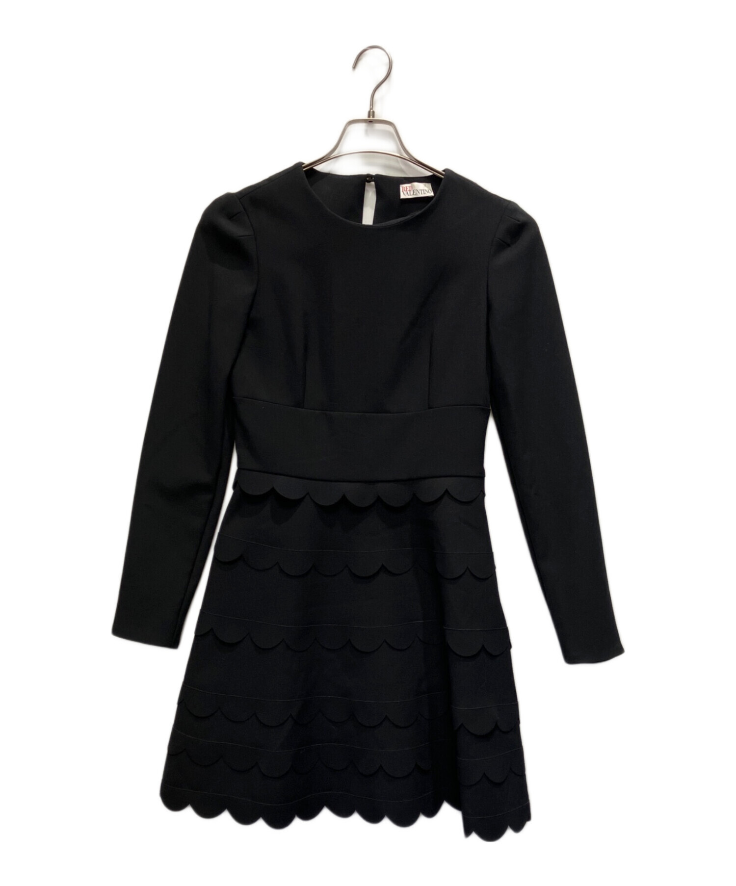 希少☆レッドヴァレンティノ スカラップ ワンピース ブラック 中古・古着通販】RED VALENTINO (レッドヴァレンティノ) スカラップ