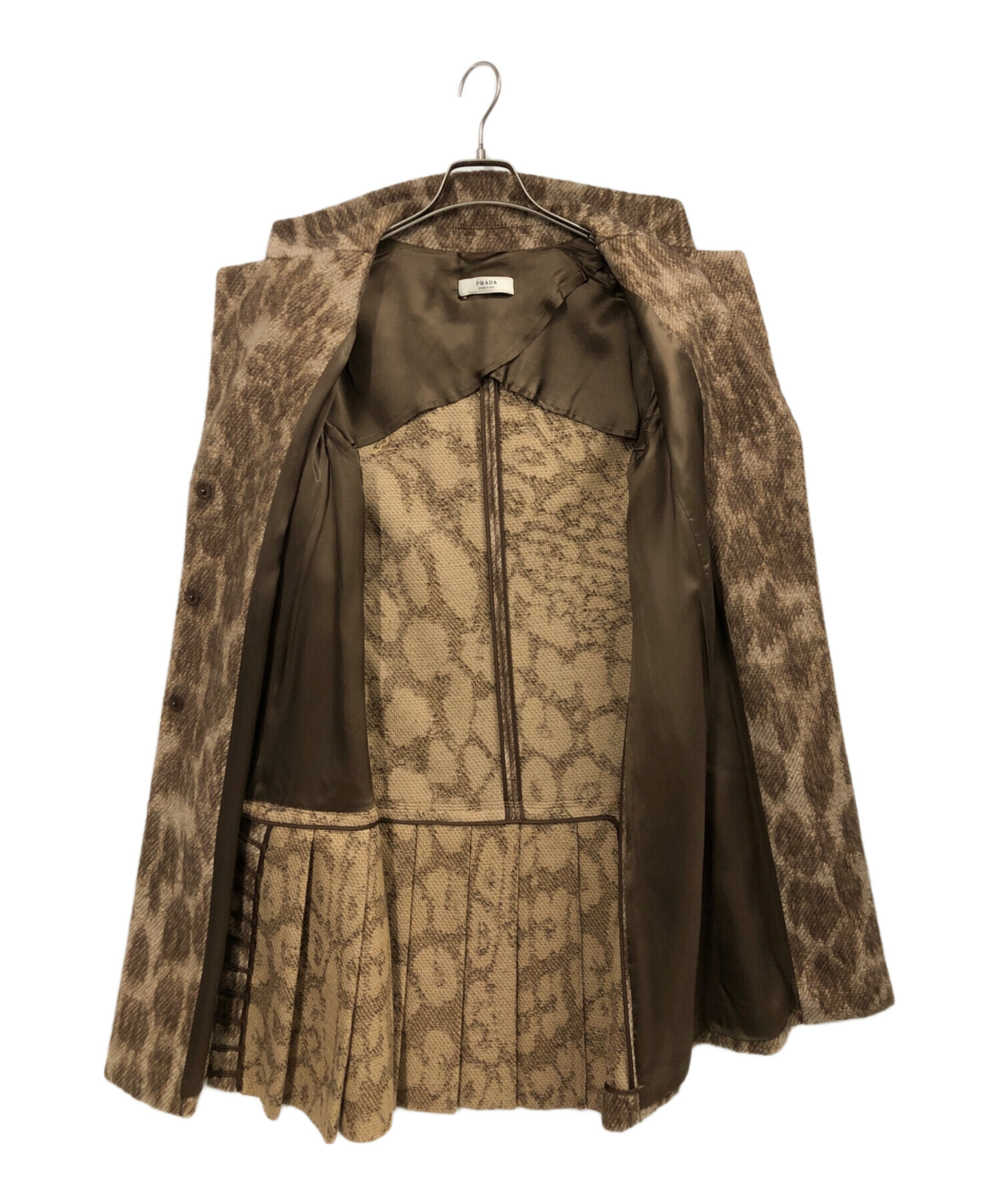 中古・古着通販】PRADA (プラダ) コート ベージュ サイズ:40｜ブランド