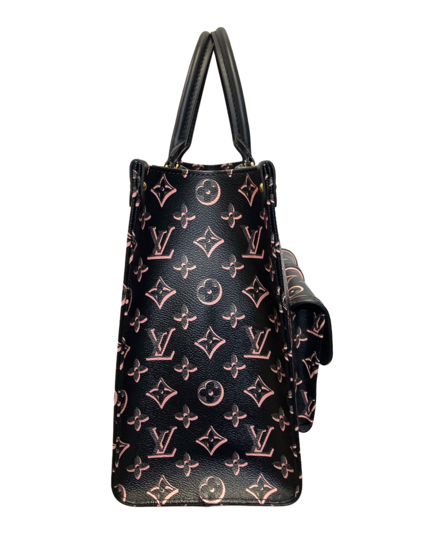 LOUIS VUITTON オンザゴーMM モノグラム・ジャイアント オンザゴー MM 詳細情報とお値段