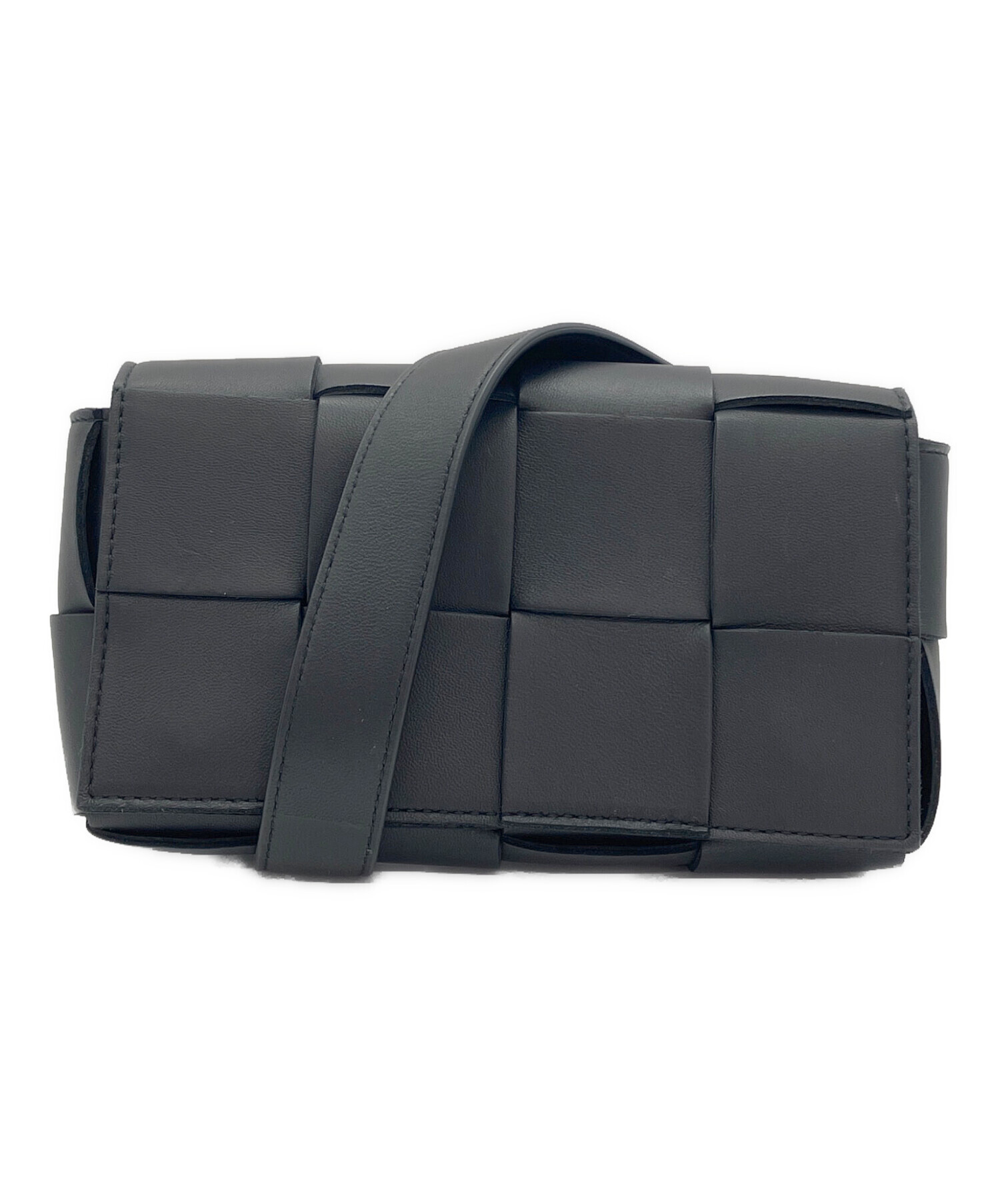 BOTTEGA VENETA（ボッテガヴェネタ）イントレチャート ボディバッグ 中古・古着通販】BOTTEGA VENETA (ボッテガベネタ) クロスボディバッグ