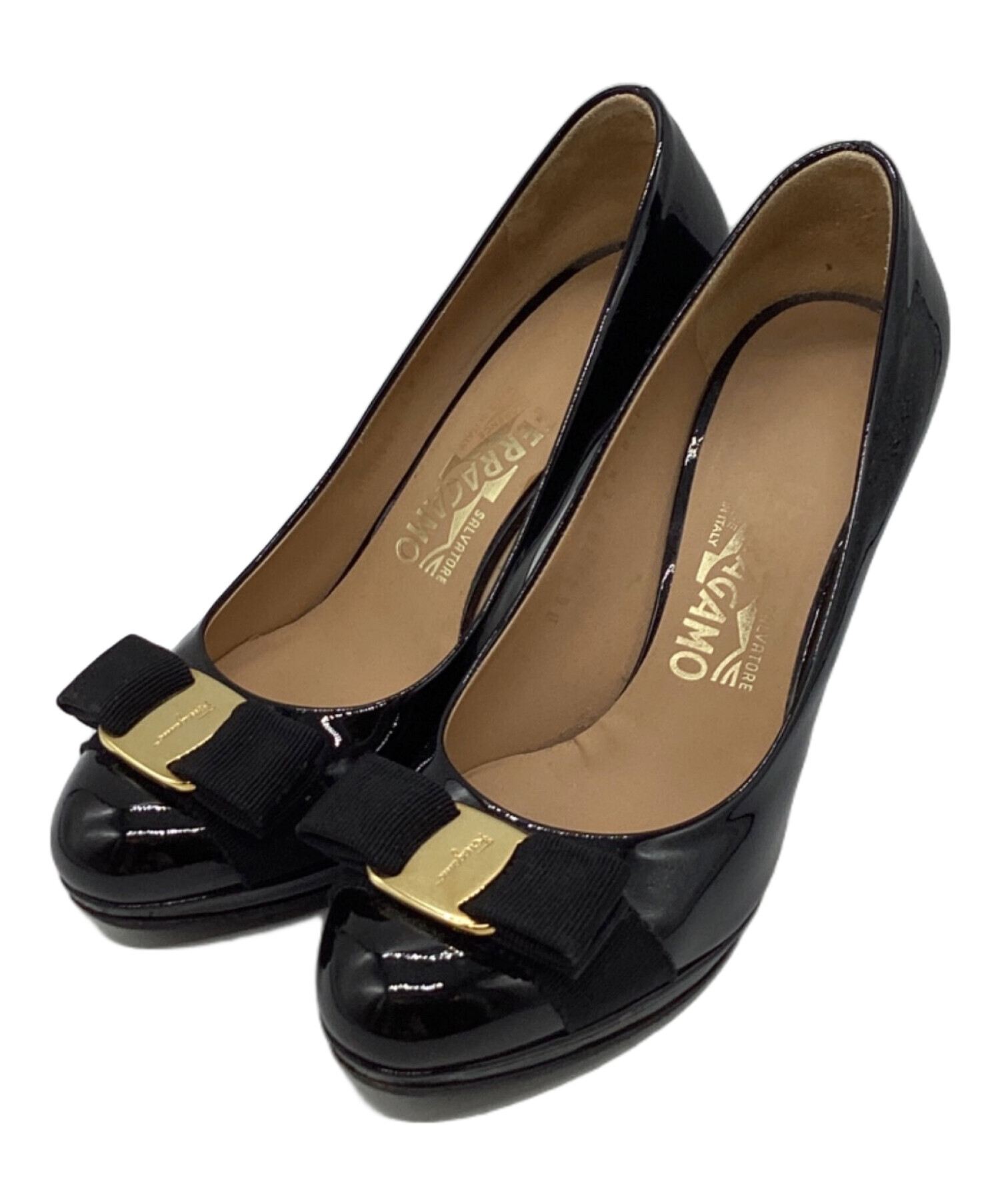 Salvatore Ferragamoエナメルブラック5cm細ヒール　サイズ5 中古・古着通販】Salvatore Ferragamo (サルヴァトーレ フェラガモ