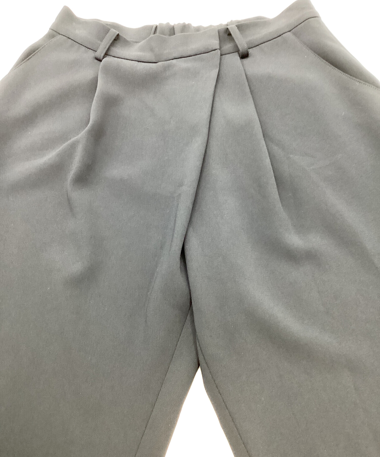 中古・古着通販】SOEJU (ソージュ) タックパンツ ネイビー サイズ:M