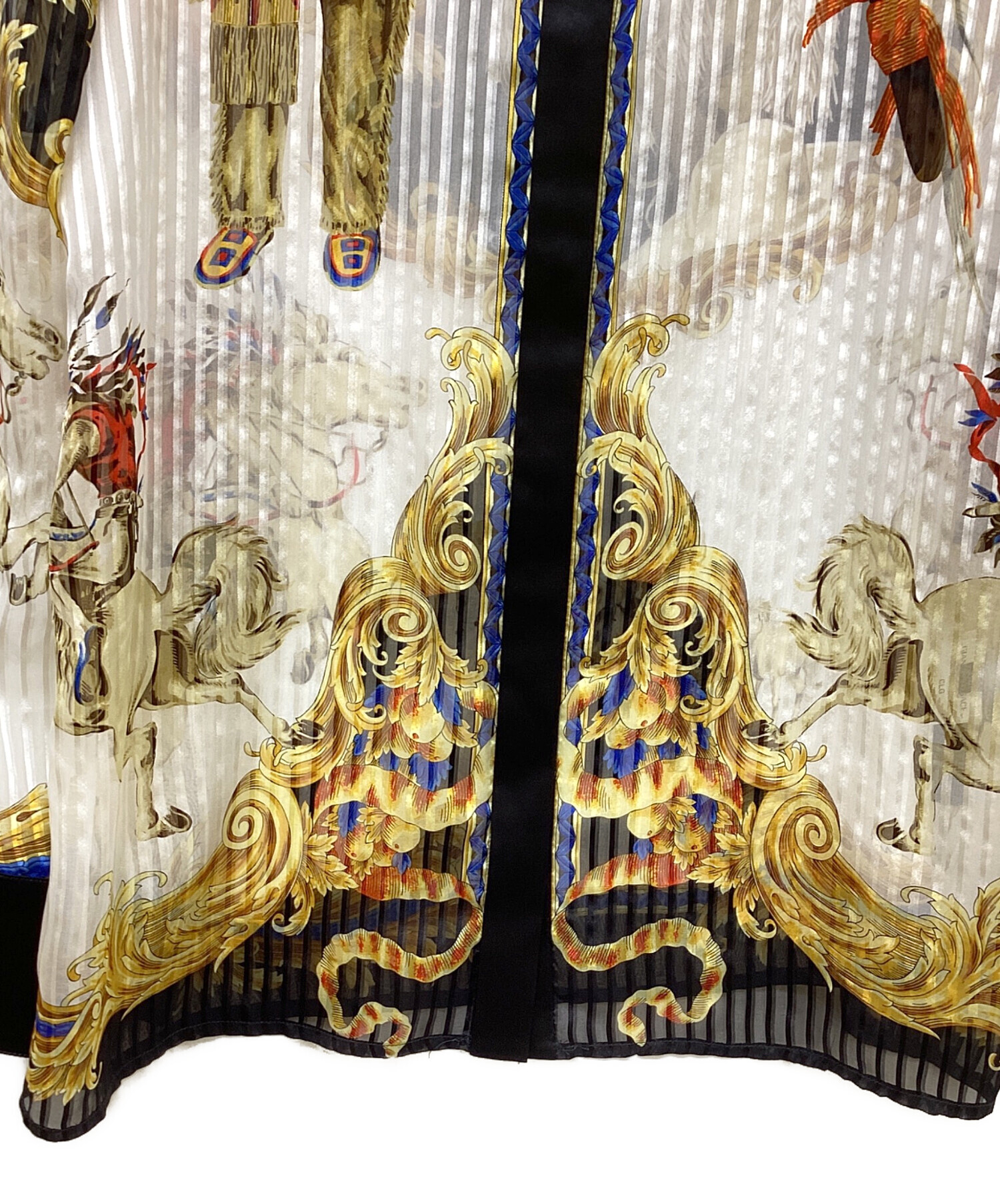 中古・古着通販】VERSACE (ヴェルサーチェ) インディアン総柄シルク