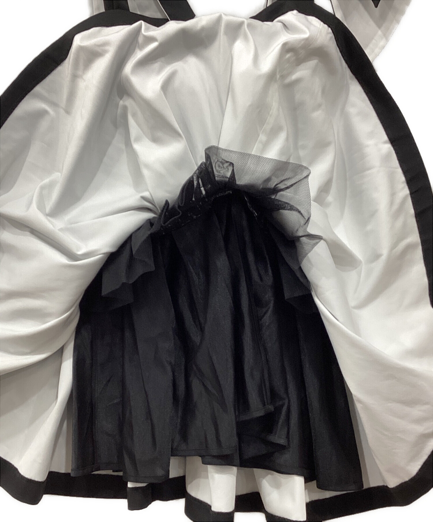 ワンピース theredthread V ribbon dress othello 中古・古着通販】THEREDTHREAD (ザレッドスレッド) V ribbon dress