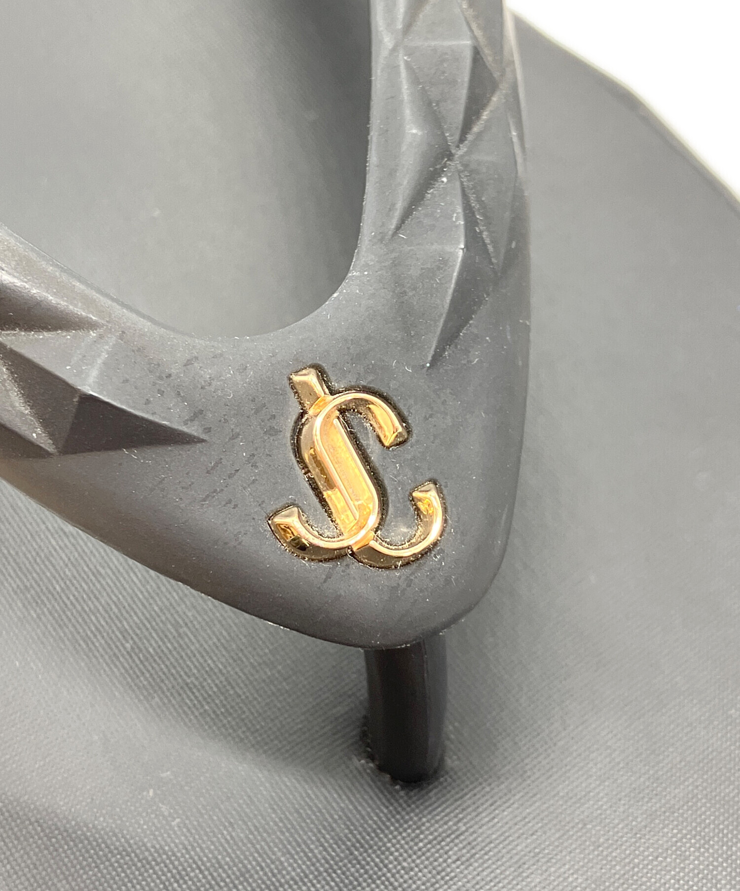 【ジミーチュウ】フリンジ付き トングサンダル フリンジサンダル 351/2 中古・古着通販】JIMMY CHOO (ジミーチュウ) トングサンダル ブラック