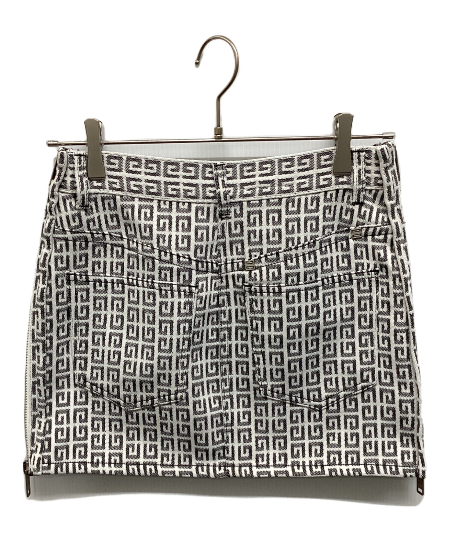 ジバンシー ミニスカート　まとめ売り(2点) ヒナ 中古・古着通販】GIVENCHY (ジバンシィ) モノグラムパターンミニ