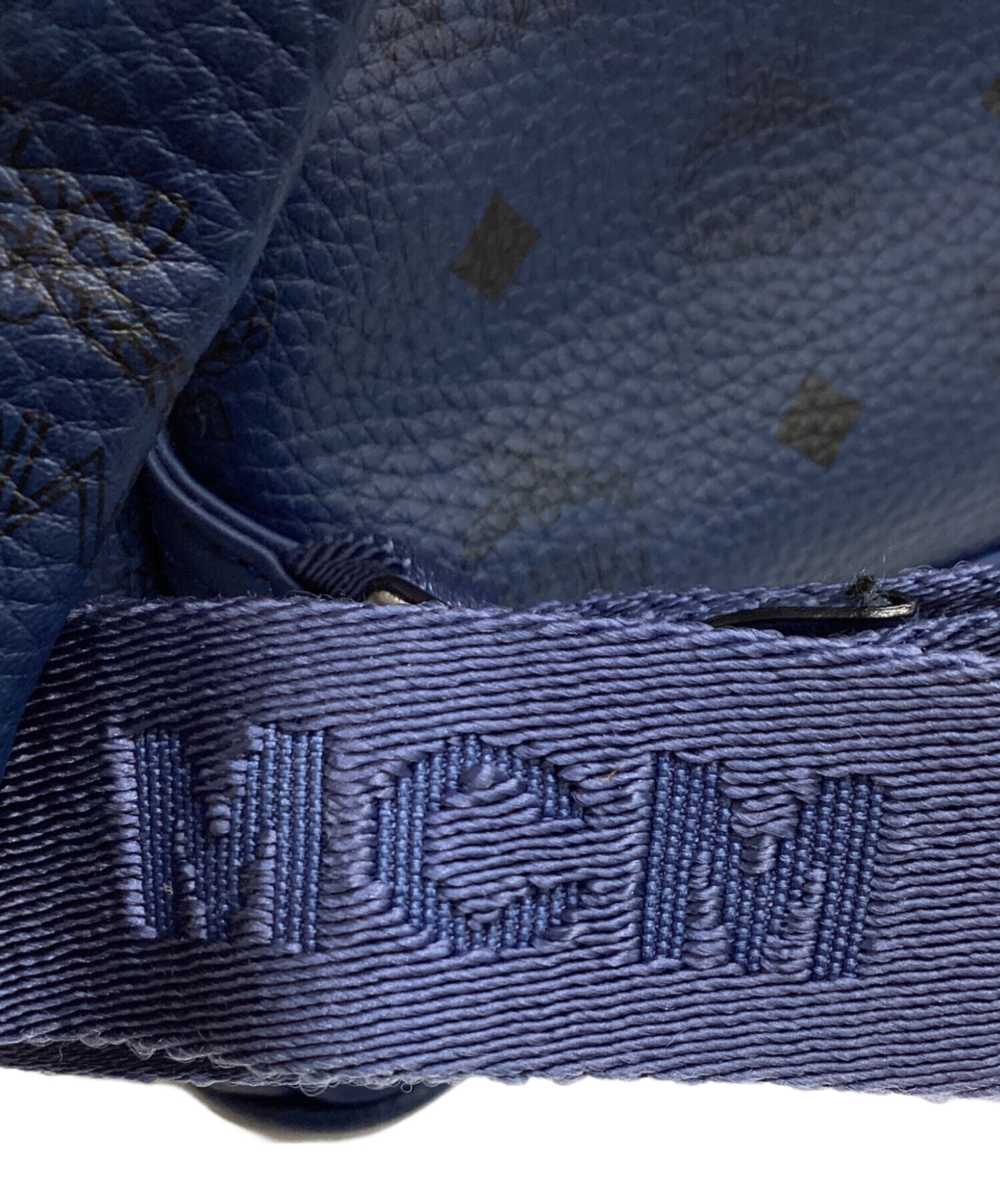 中古・古着通販】MCM (エムシーエム) スタッズ バックパック ネイビー 
