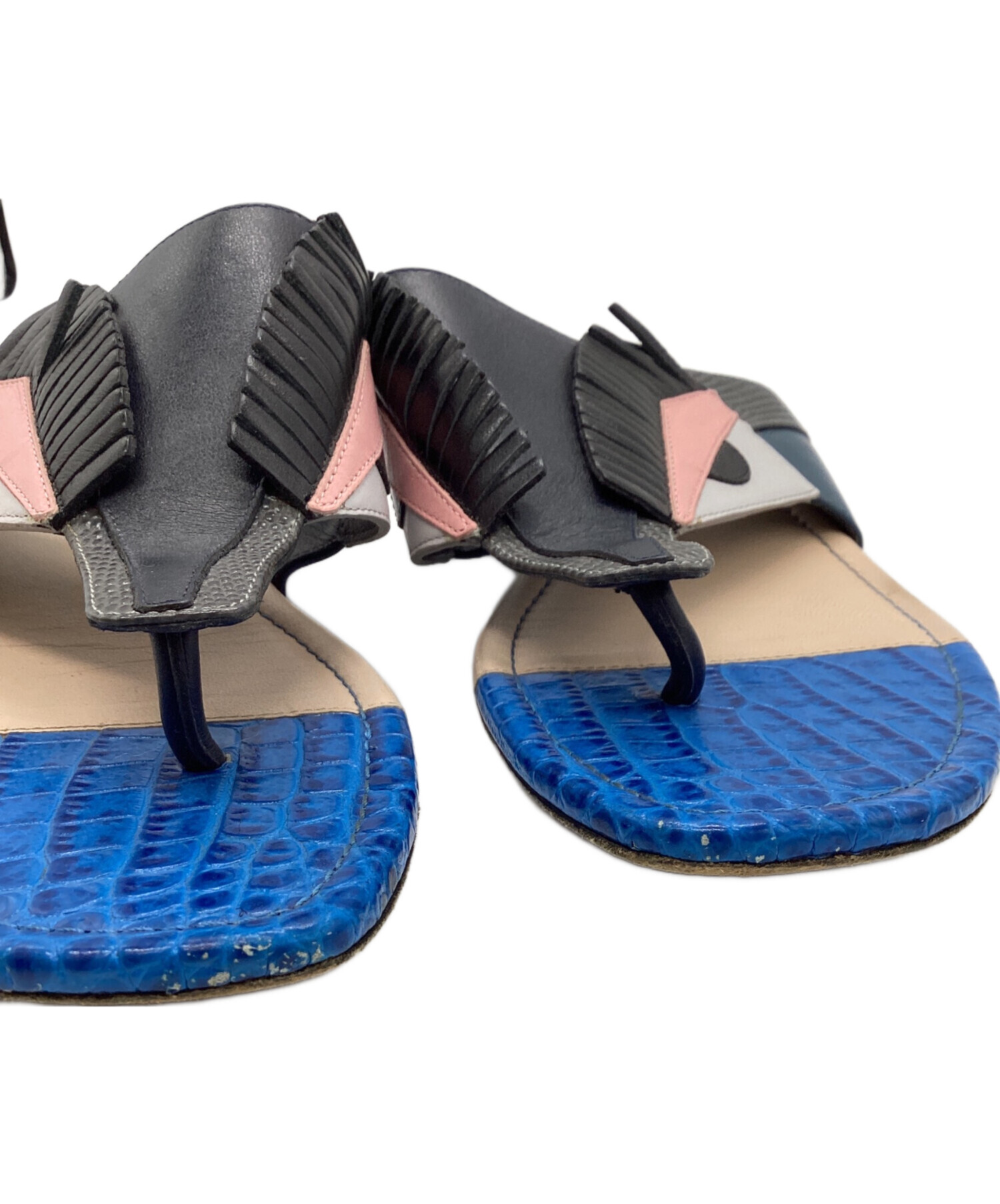 中古・古着通販】FENDI (フェンディ) モンスタートングサンダル