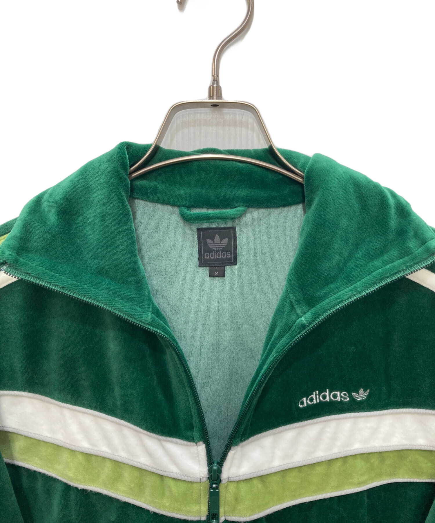 adidas トラックジャケット Lサイズ グリーン ベロア トレフォイル 中古・古着通販】adidas (アディダス) ベロアトラックジャケット