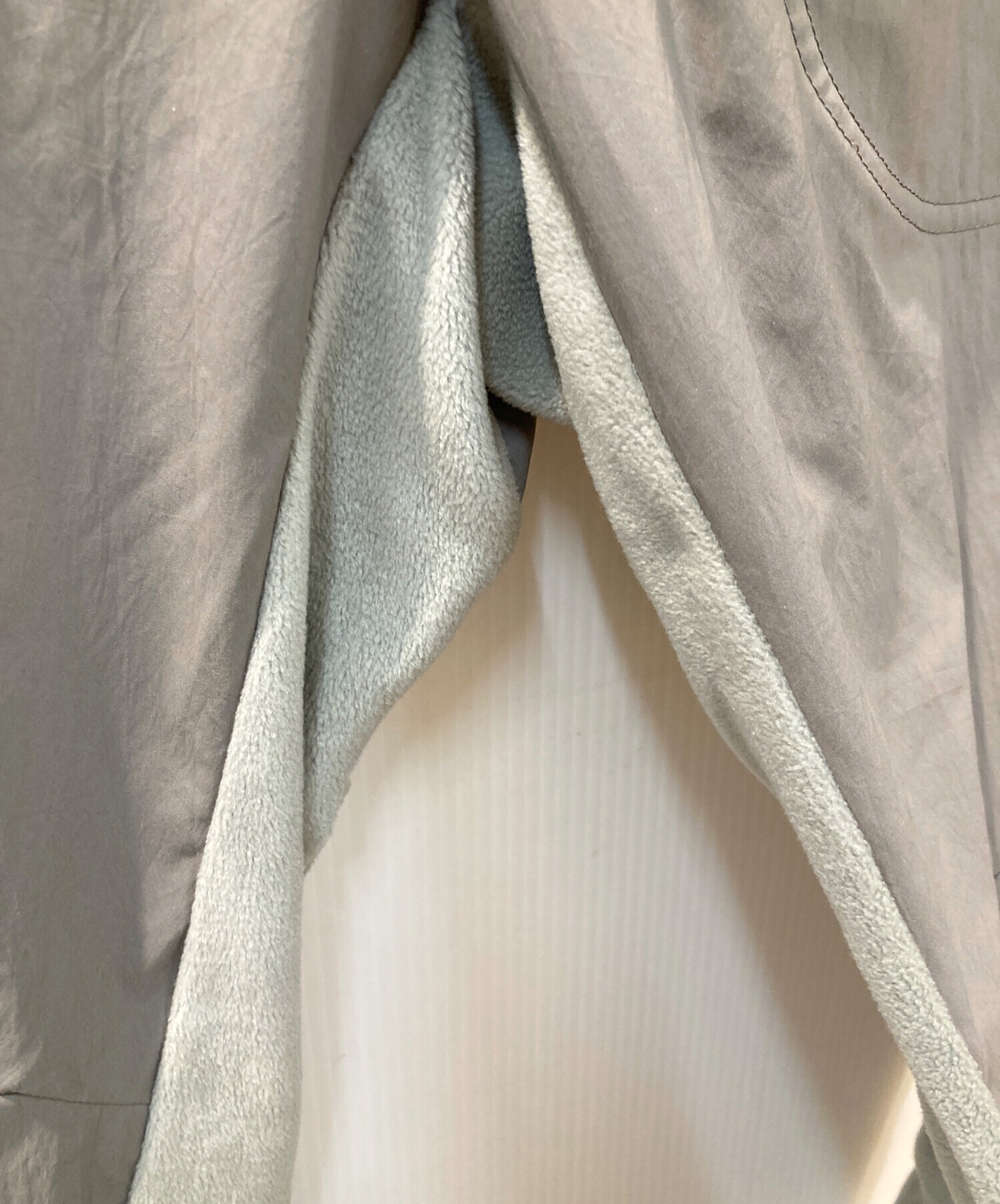 中古・古着通販】and wander (アンドワンダー) ナイロンパンツ グレー