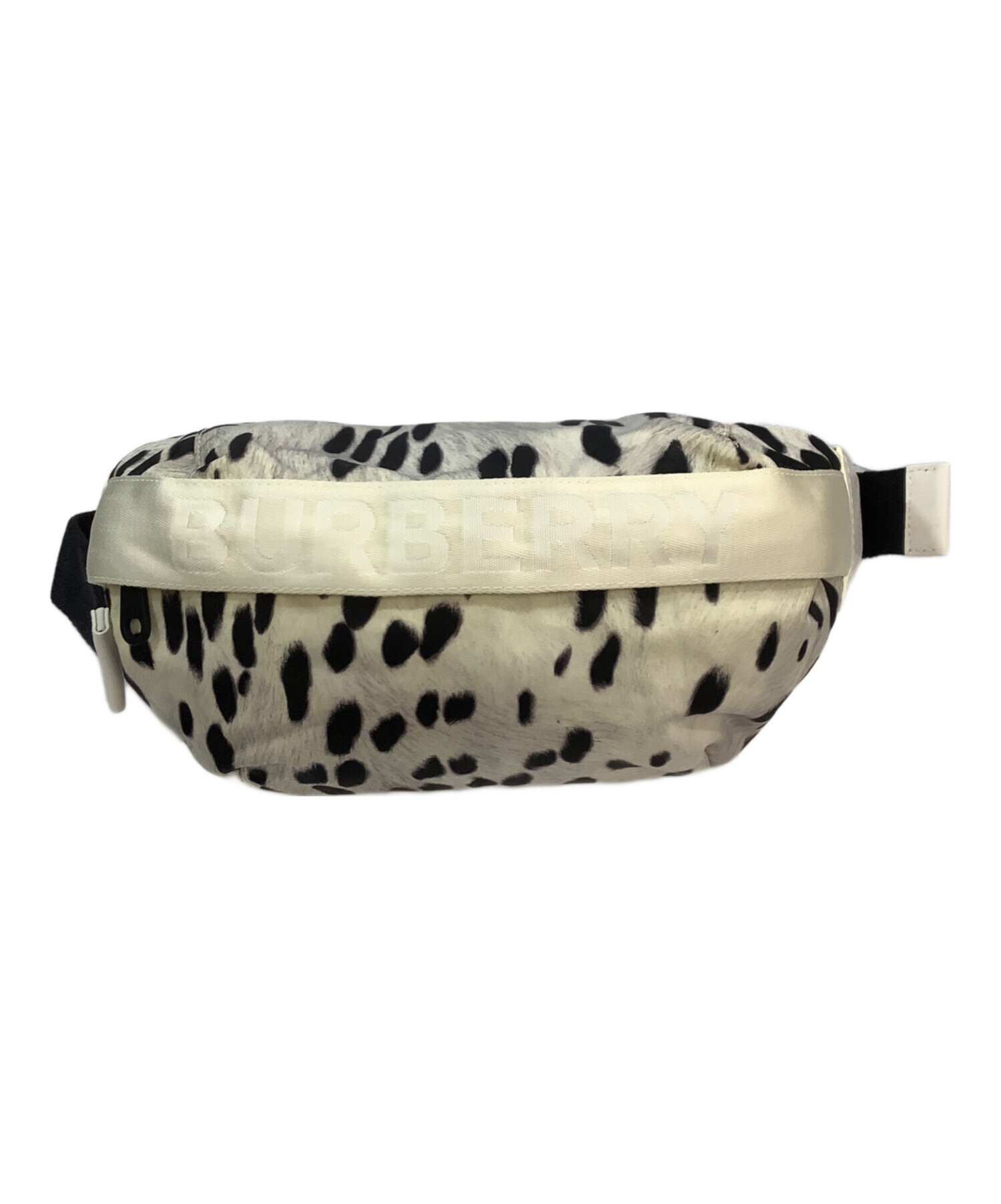 BURBERRY ウエストバッグ 中古・古着通販】BURBERRY (バーバリー) ウエストバッグ｜ブランド