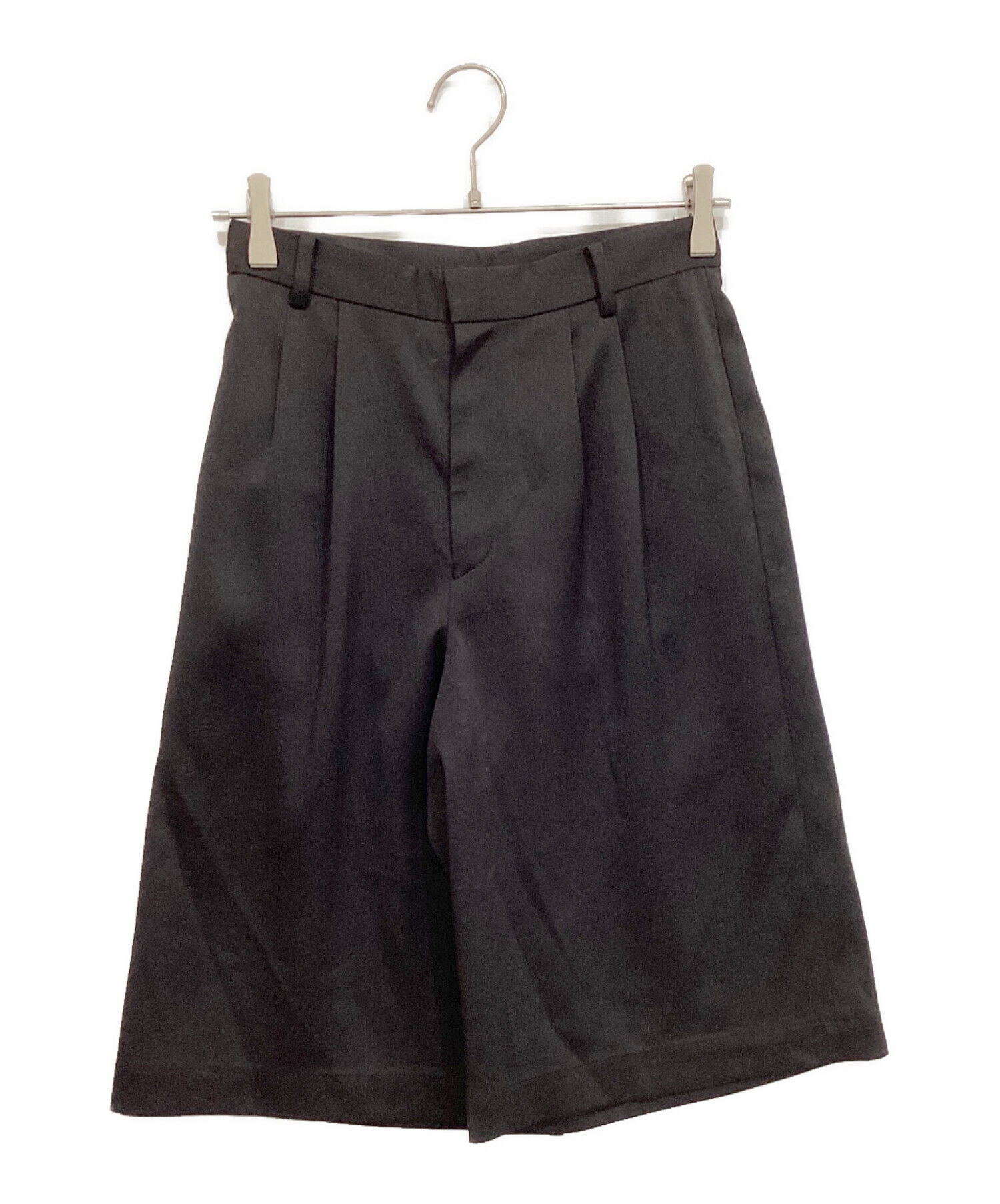 新品タグ付き　Spick and Span サテンハーフパンツ38 ブラック 中古・古着通販】Spick and Span (スピック＆スパン) サテンハーフ