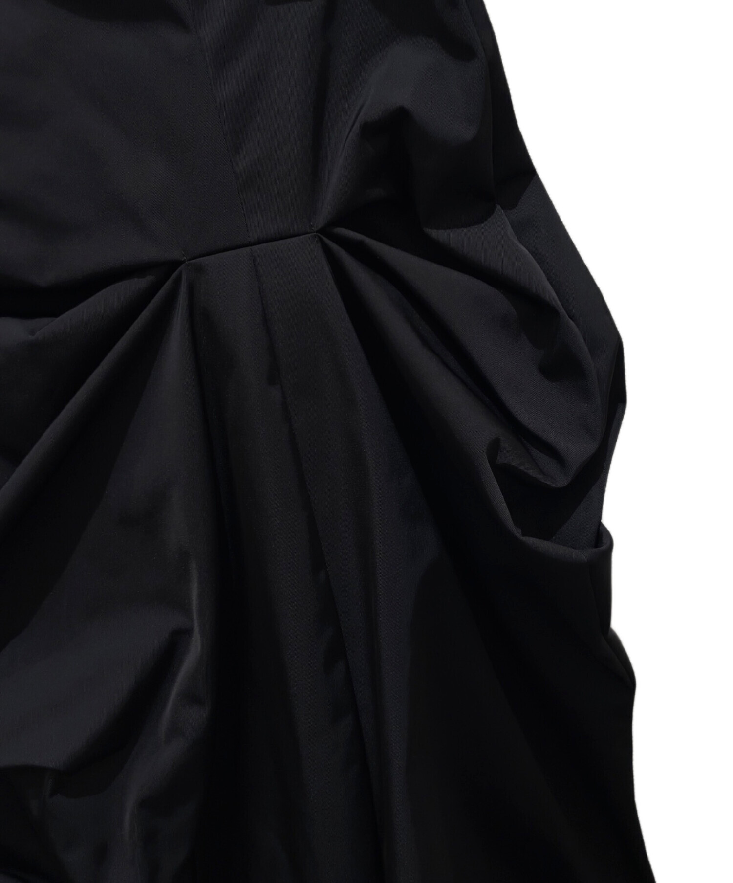 美品 ENFOLD エンフォルド メモリーツイルランダムタックスカート 黒 38 中古・古着通販】ENFOLD (エンフォルド) メモリーツイルランダム