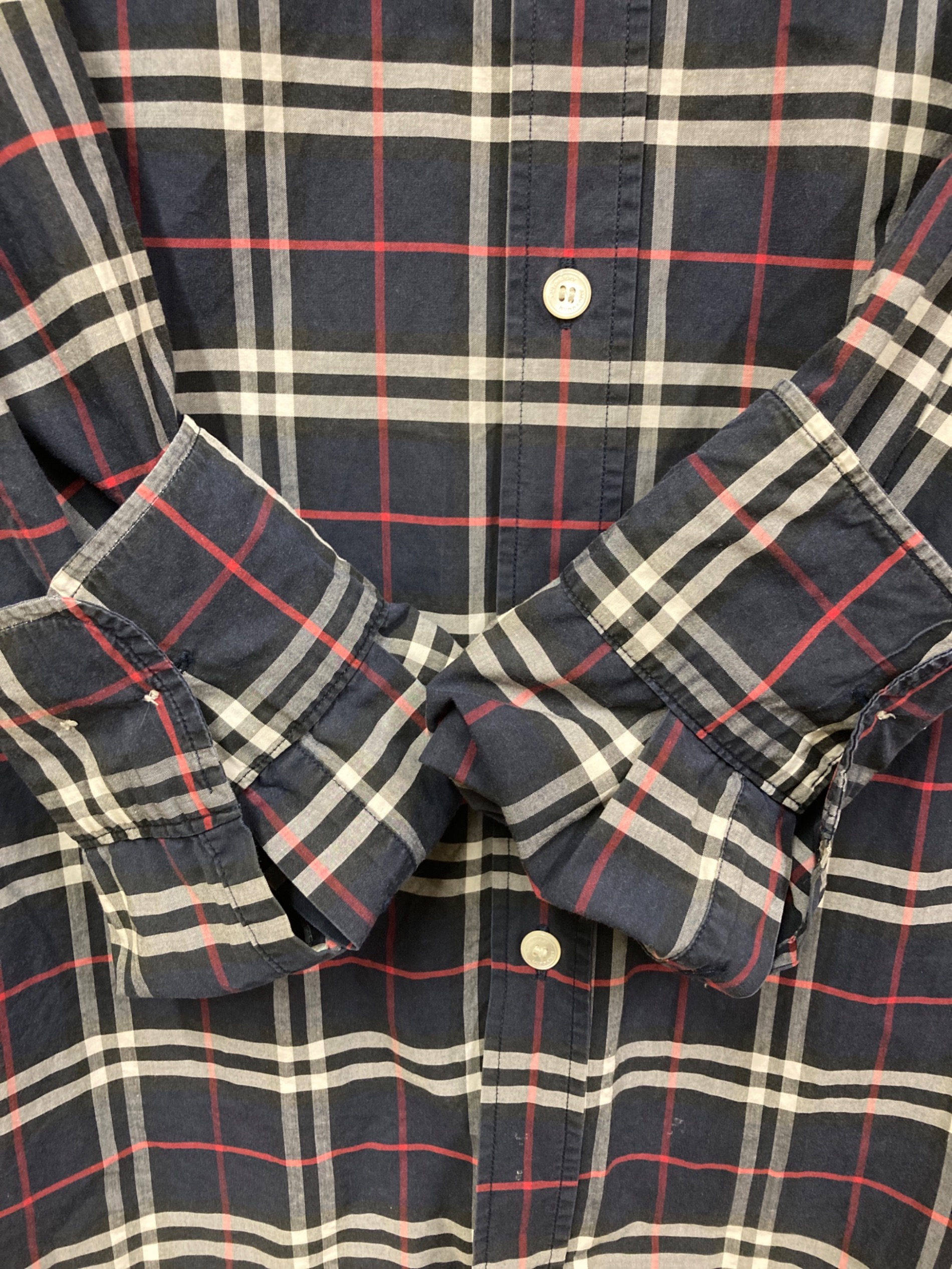 極美品　BURBERRY バーバリー チェックシャツ ネイビー　Ｌ BURBERRY（バーバリー） バーバリーチェック Yシャツ L メンズ シャツ