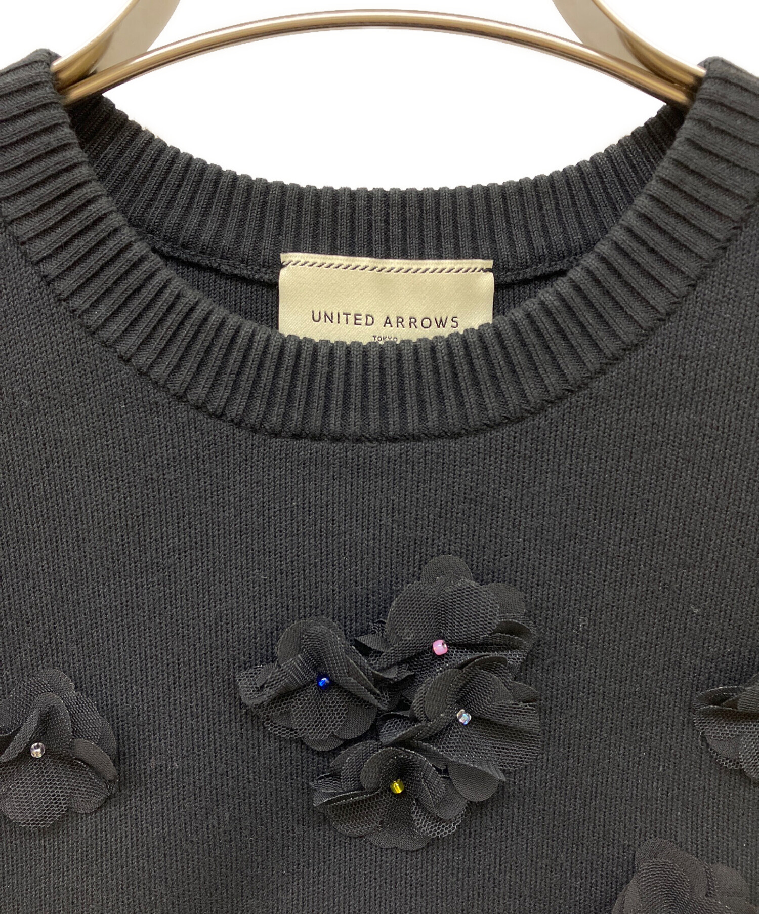 お値下げ！25SS UNITED ARROWS 3Dフラワーベスト　新品 中古・古着通販】UNITED ARROWS (ユナイテッドアローズ) 3D フラワー
