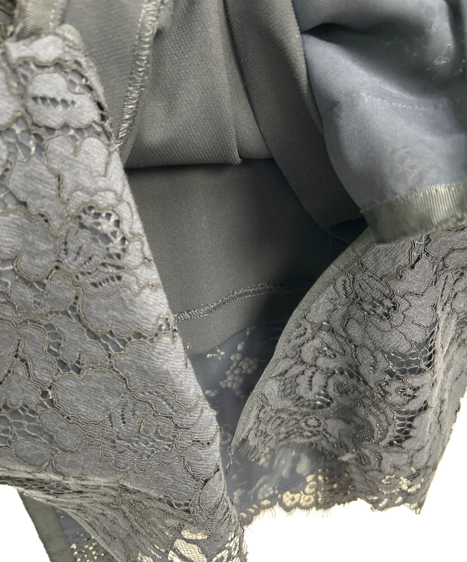 中古・古着通販】ADORE (アドーア) フラワーコードレーススカート