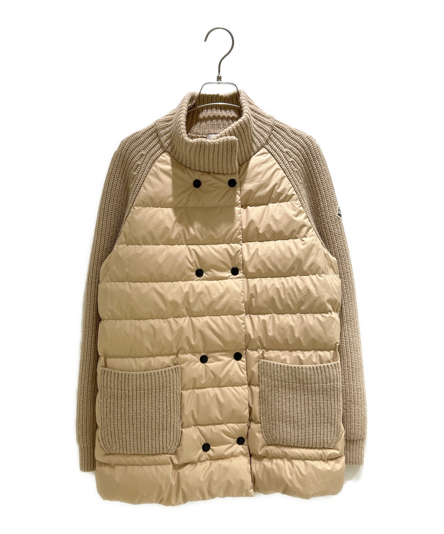 MONCLER モンクレール ベージュ ワッペン ベージュ ニット タグ付き 中古・古着通販】MONCLER (モンクレール) CARDIGAN TRICOT ベージュ