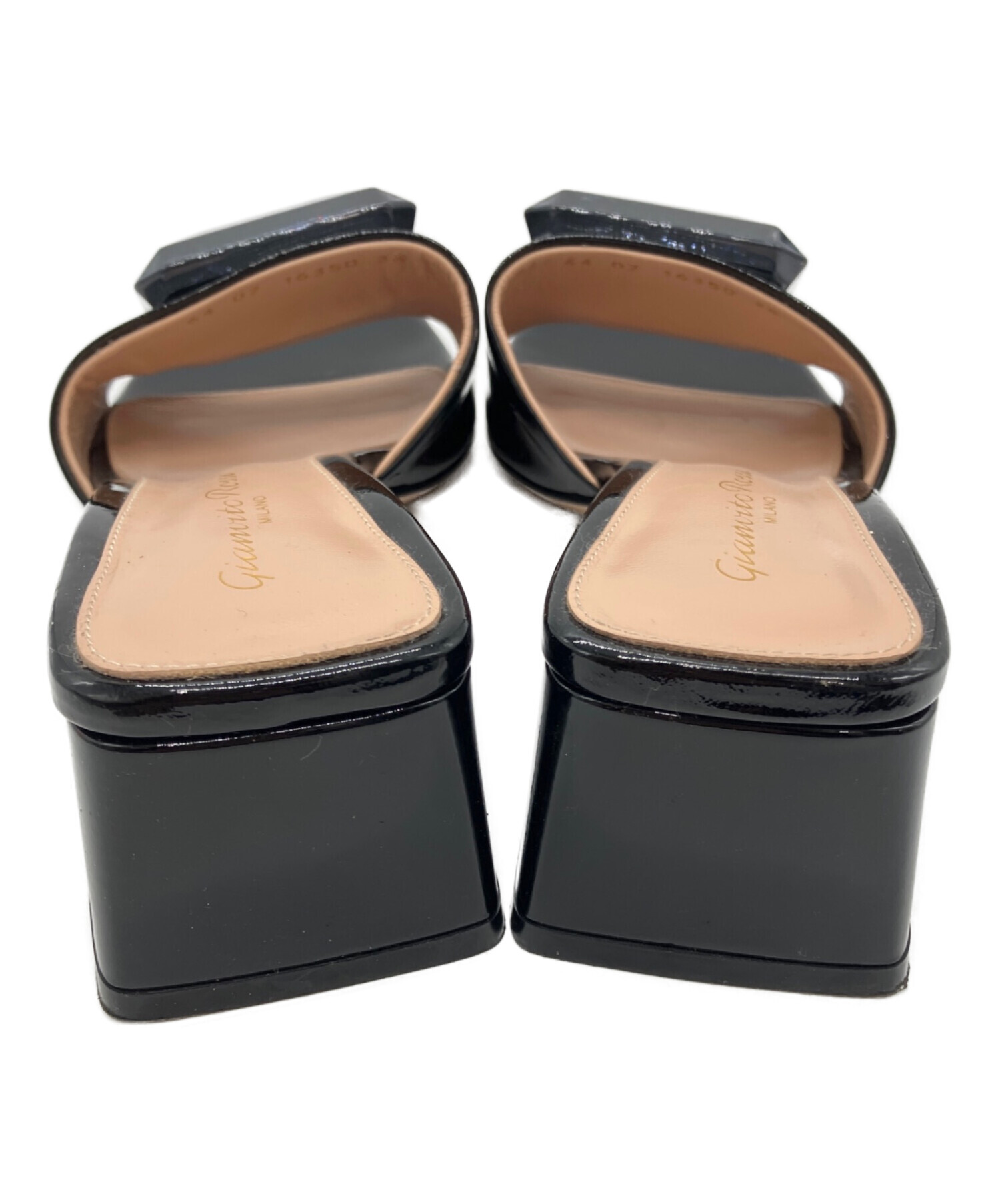 美品Gianvito Rossi サンダル　ブラック36サイズ 中古・古着通販】Gianvito Rossi (ジャンヴィト ロッシ) JAIPUR SLIDE