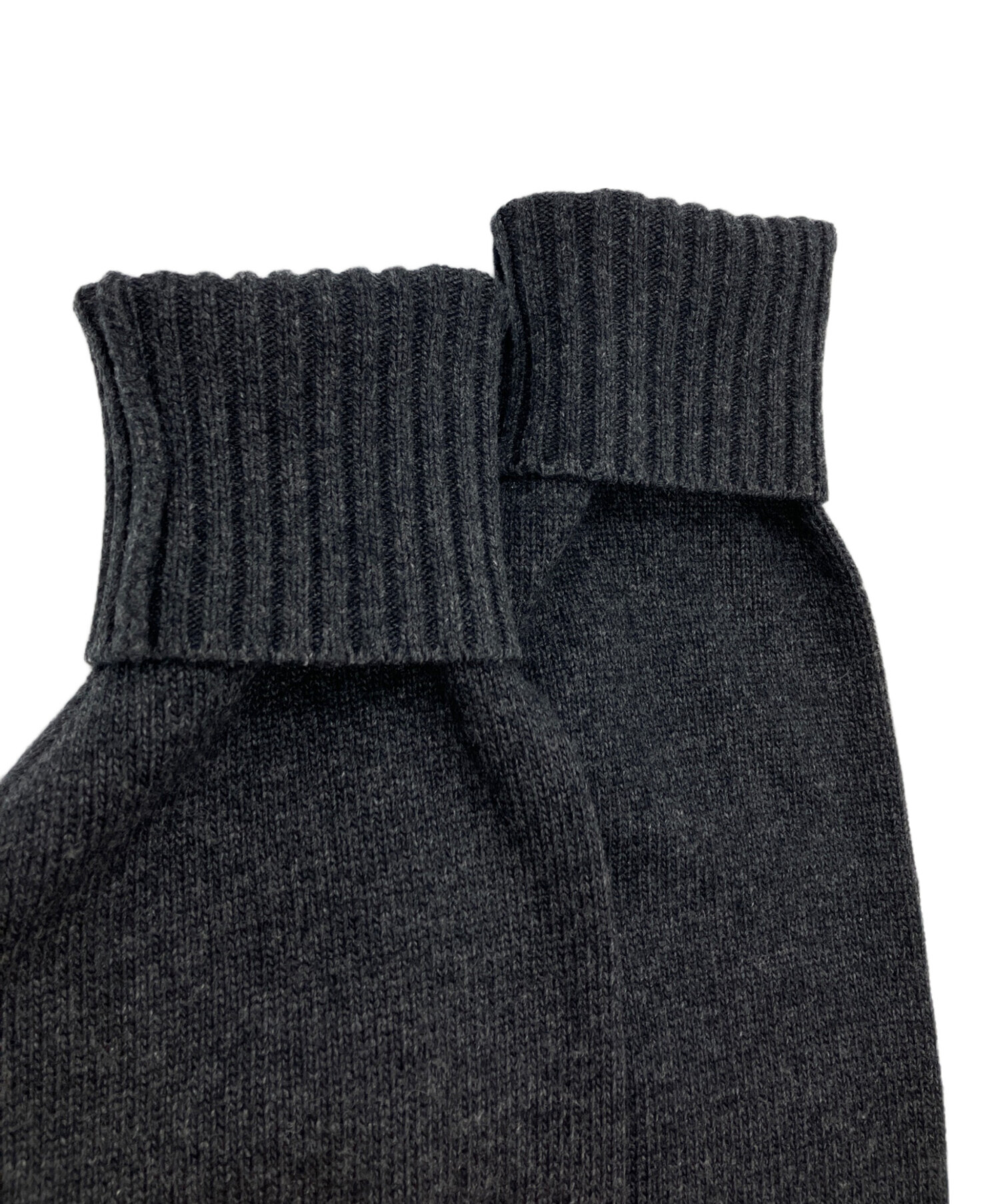 中古・古着通販】ETRE TOKYO (エトレトウキョウ) Vネックニット