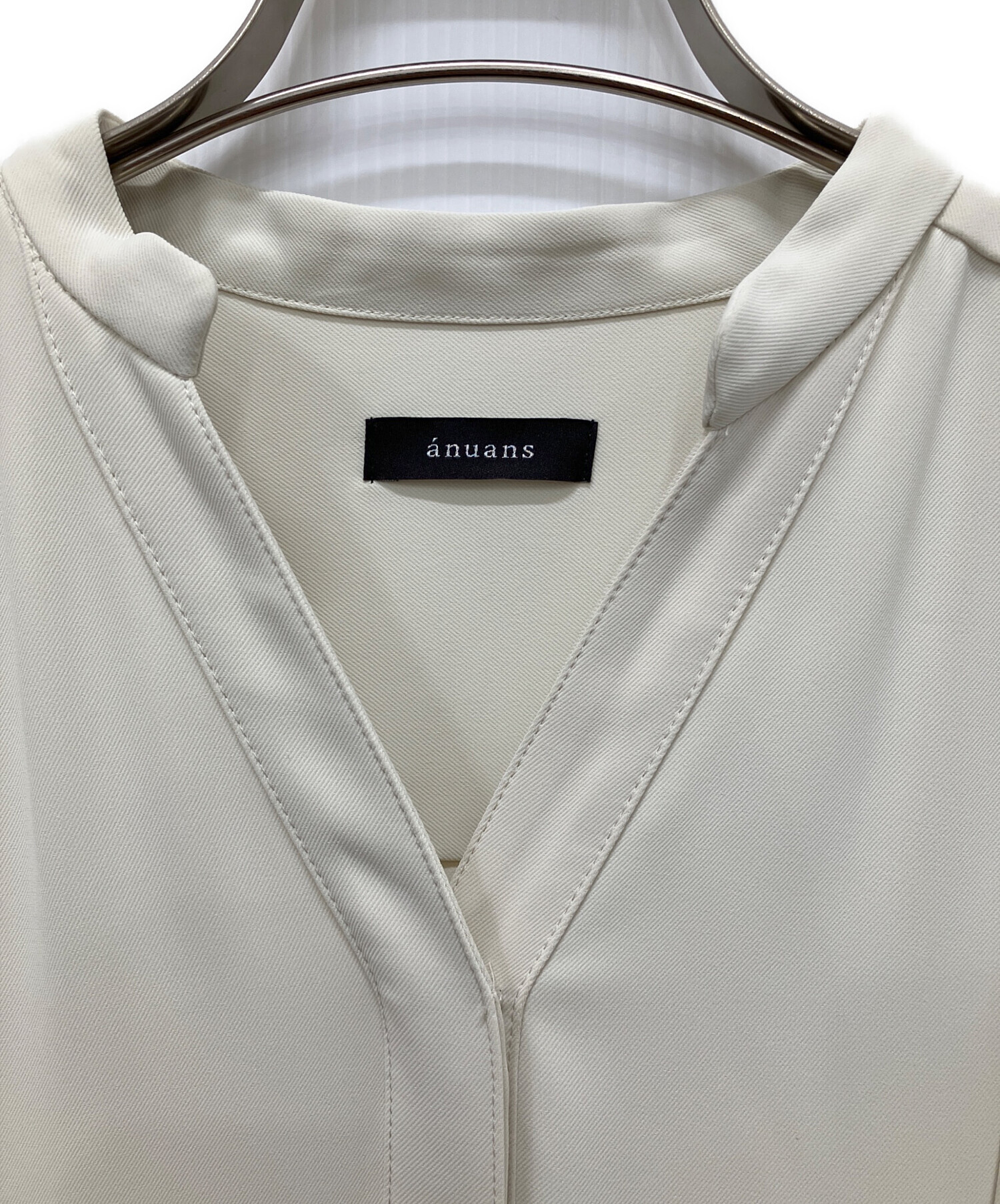 中古・古着通販】anuans (アニュアンス) スキッパーネックスリット