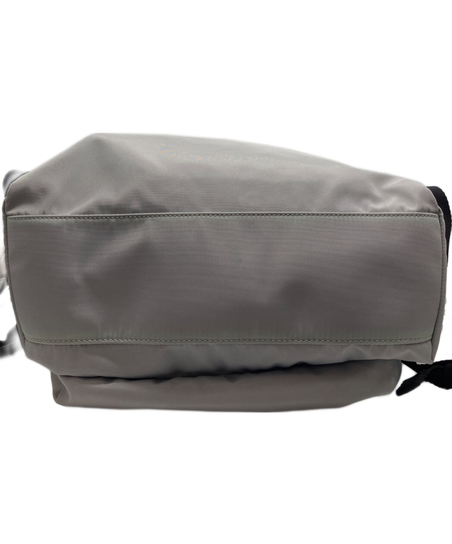 中古・古着通販】BALENCIAGA (バレンシアガ) ウィール ロゴ刺繍