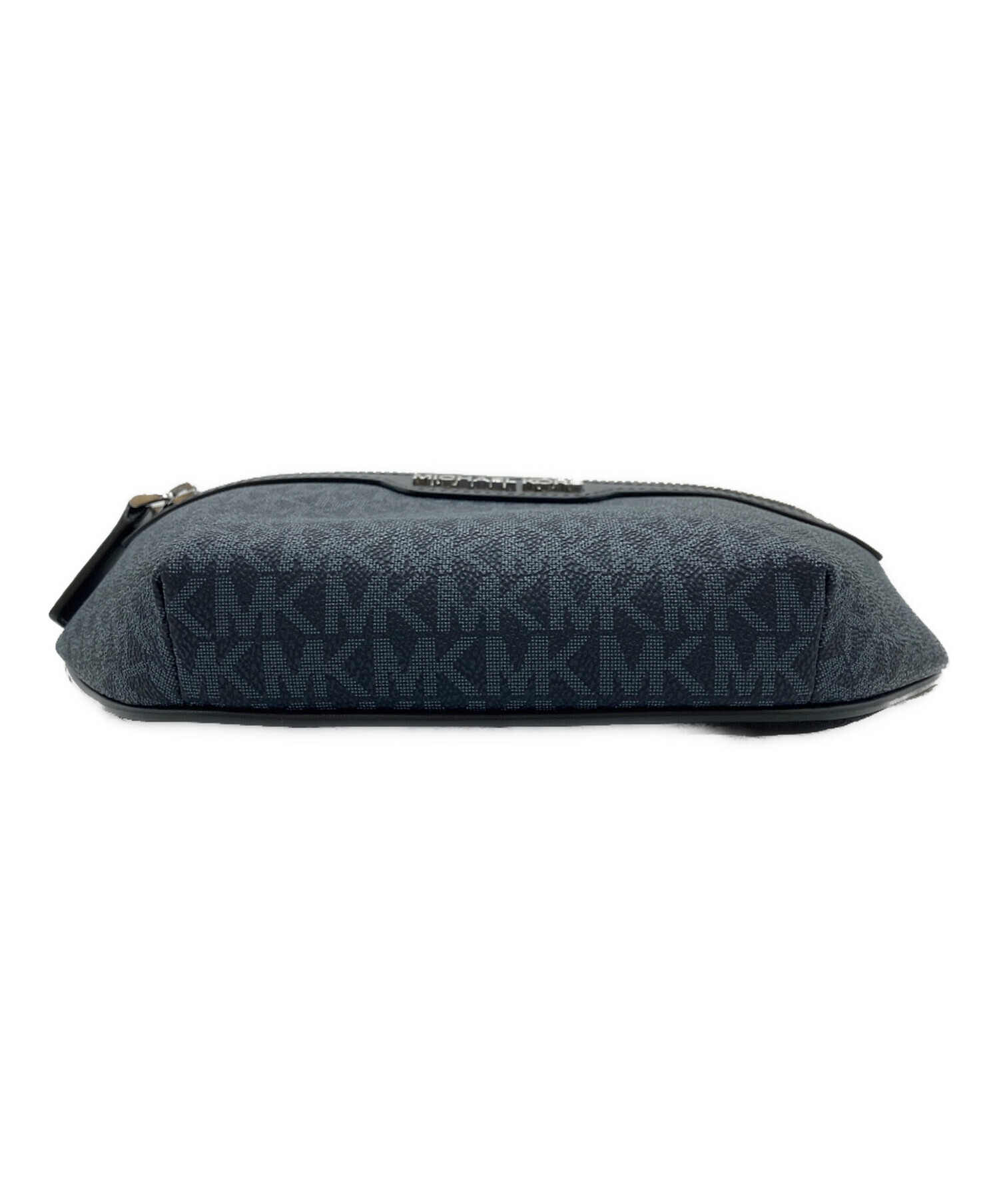 【ほぼ未使用品】MICHAEL KORS ネイビー ボディバッグ 中古・古着通販】MICHAEL KORS (マイケル・コース) MKシグネチャー