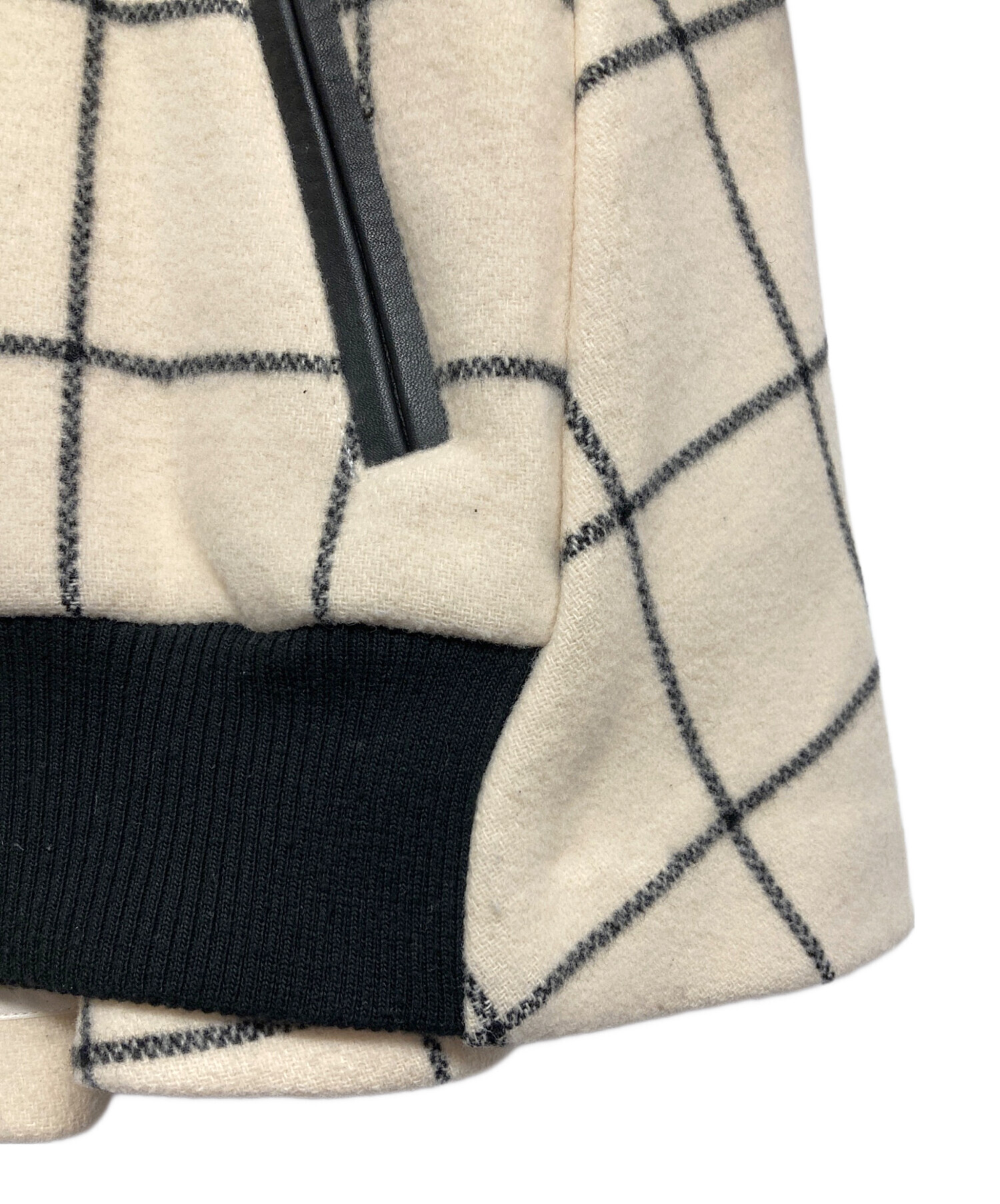 sacai luck コート　スタジャン 中古・古着通販】sacai luck (サカイラック) スタジャン アイボリー