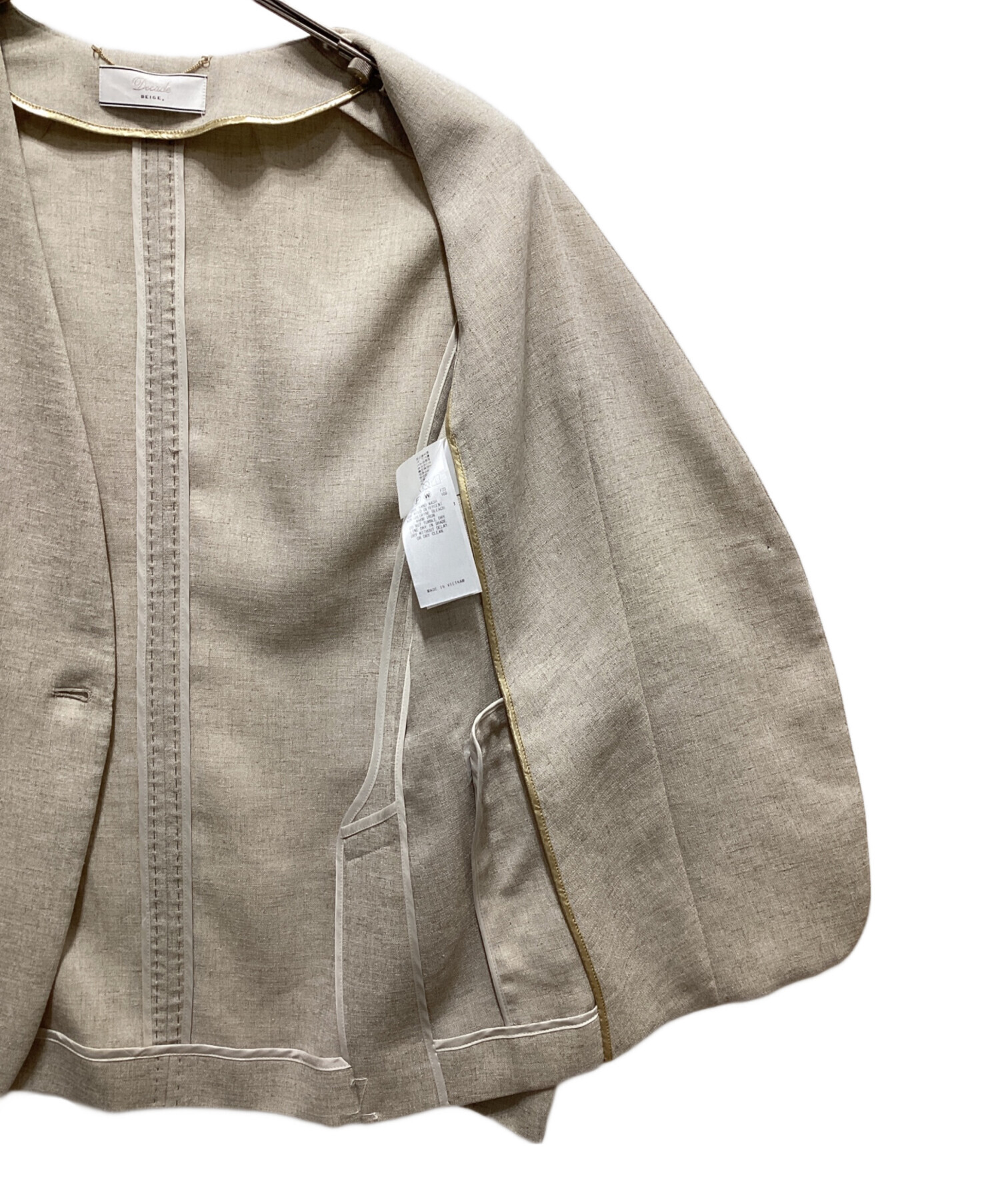 BEIGE, ベイジ CAROLE ノーカラージャケット ベージュ 中古・古着通販】BEIGE (ベイジ) CAROLE / ノーカラージャケット