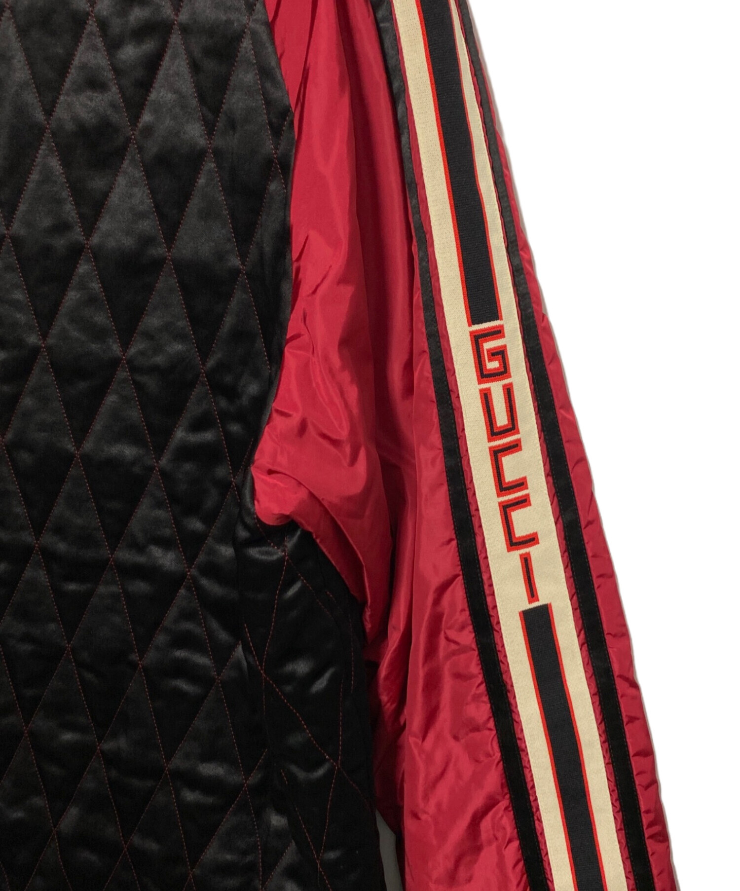 最終お値引き中【タグ付き未使用品】GUCCI キルティングアセテートジャケット 最終お値引き中【タグ付き未使用品】GUCCI キルティングアセテート