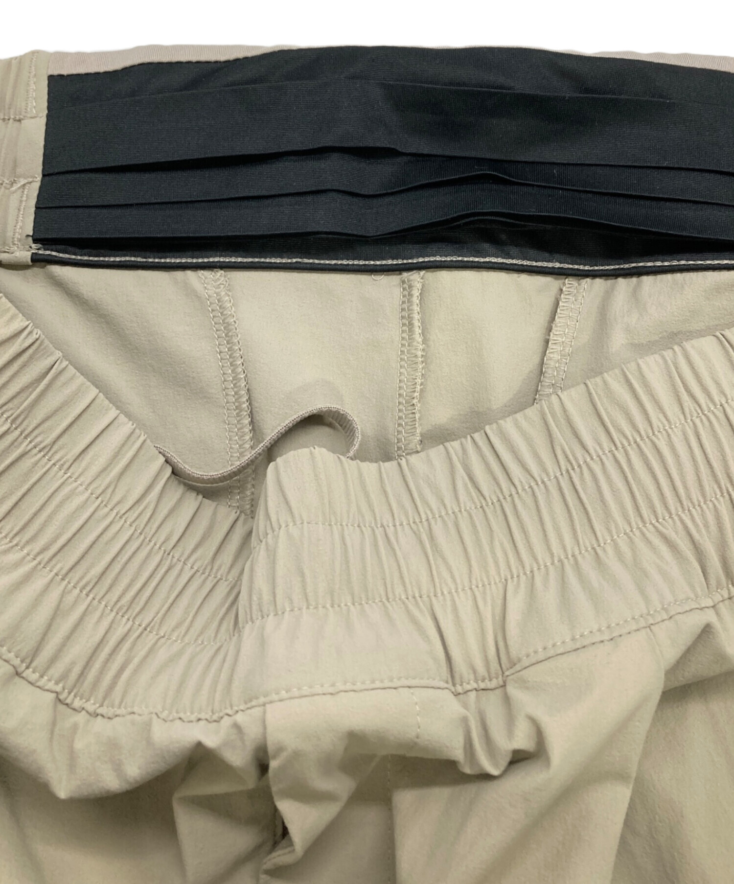 ユナイテッドアローズ × アンダーアーマー スノーカモパンツ メンズ レディース ユナイテッドアローズ × アンダーアーマー スノーカモパンツ メンズ