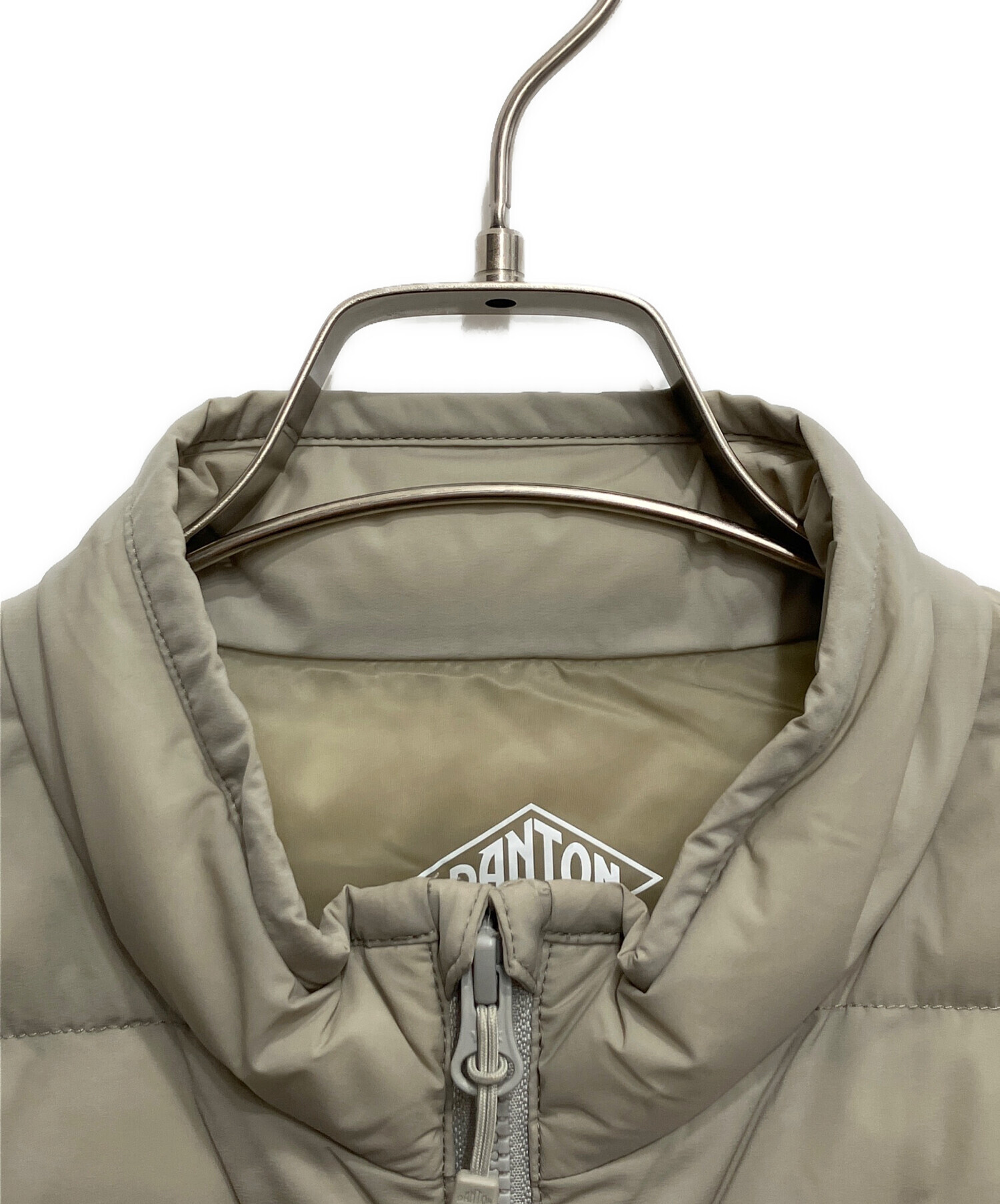 DANTON ダウンベスト オリーブ色★ほぼ未使用 中古・古着通販】DANTON (ダントン) ダウンベスト オリーブ サイズ:L