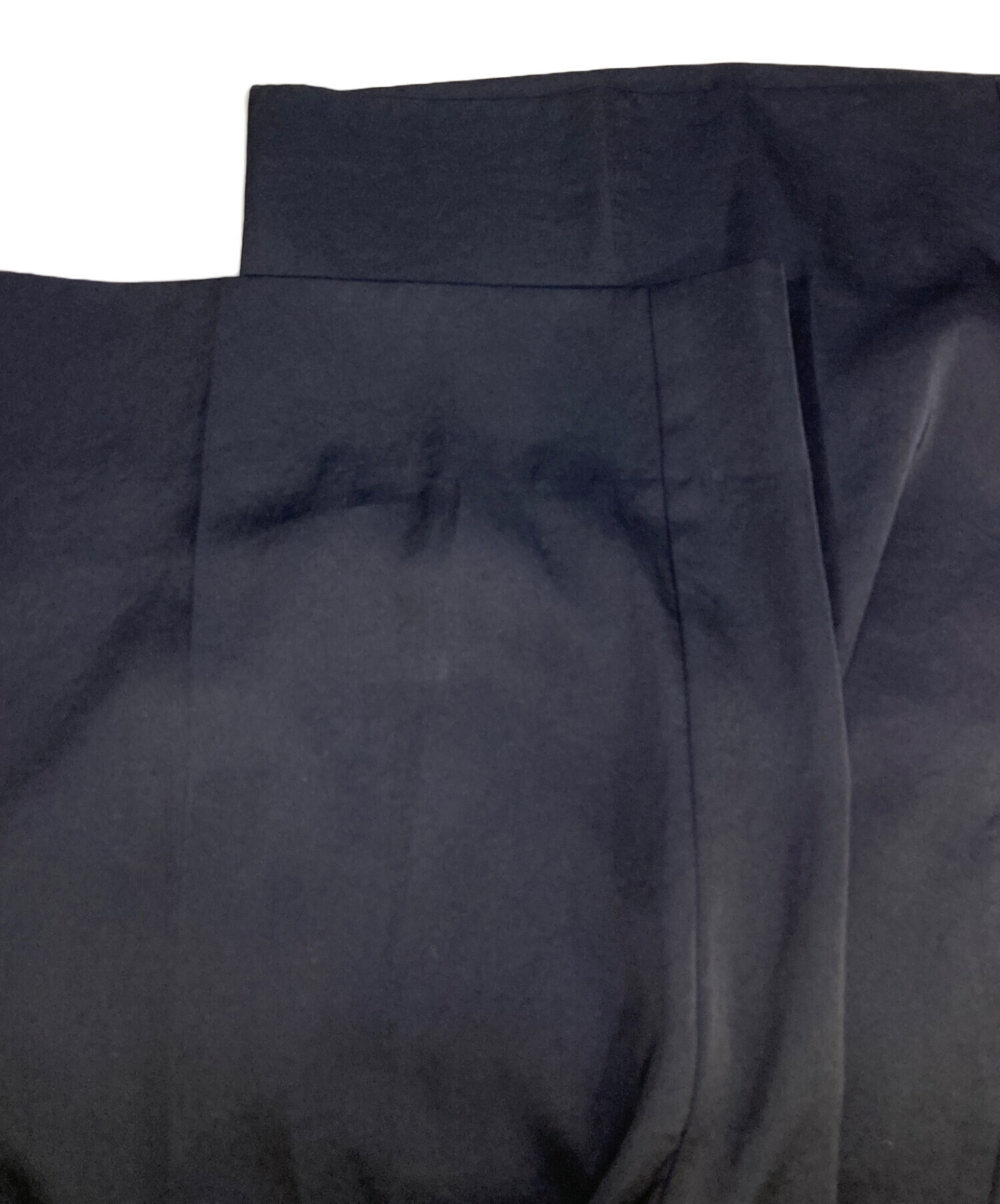 中古・古着通販】YORI (ヨリ) サテンセンタープレスワイドパンツ