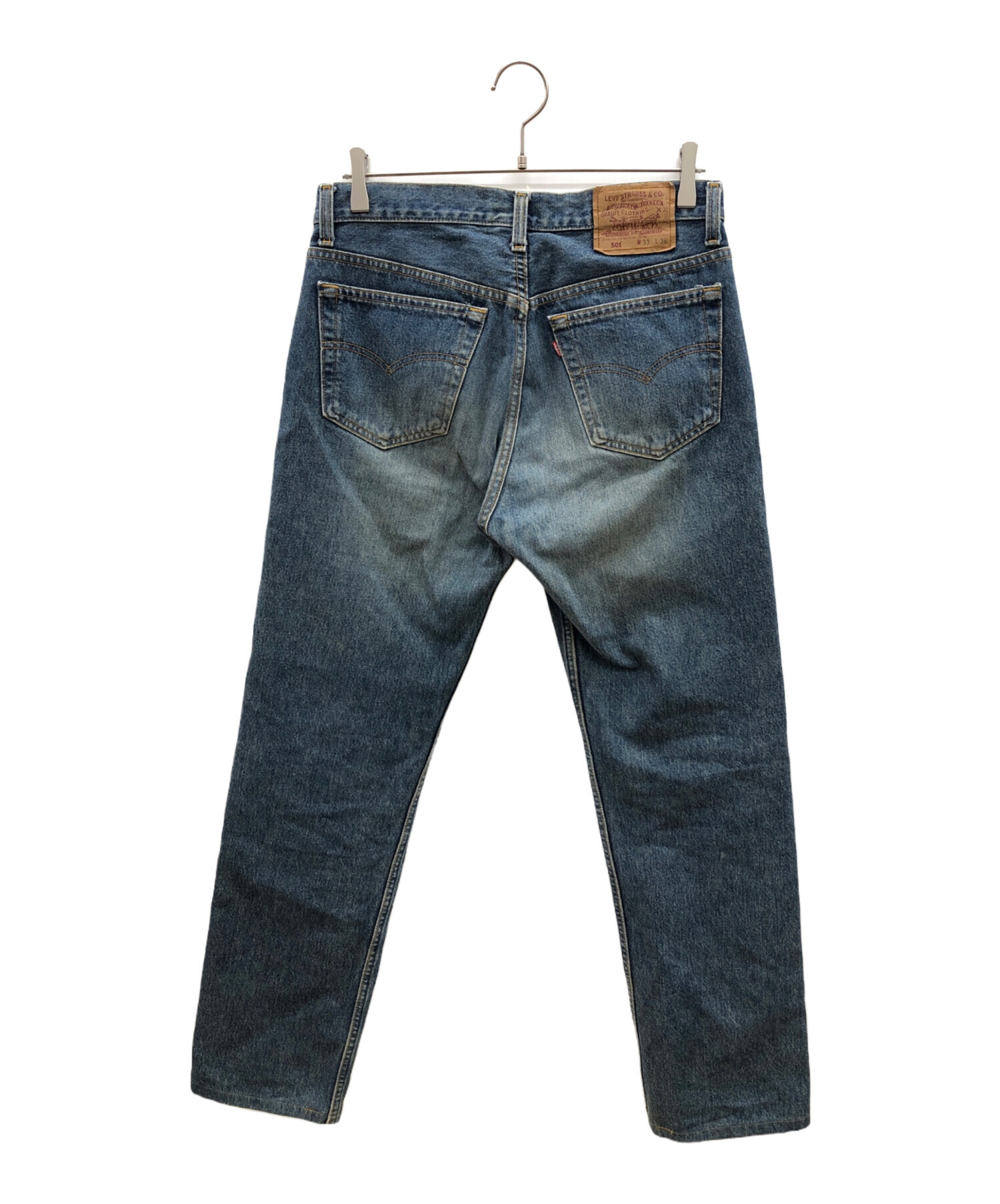 Levi’s / ボトム/--/デニム/IDG/ボタン裏R/復刻/裾上げ 中古・古着通販】LEVI'S (リーバイス) 501XXデニムパンツ ボタン裏552