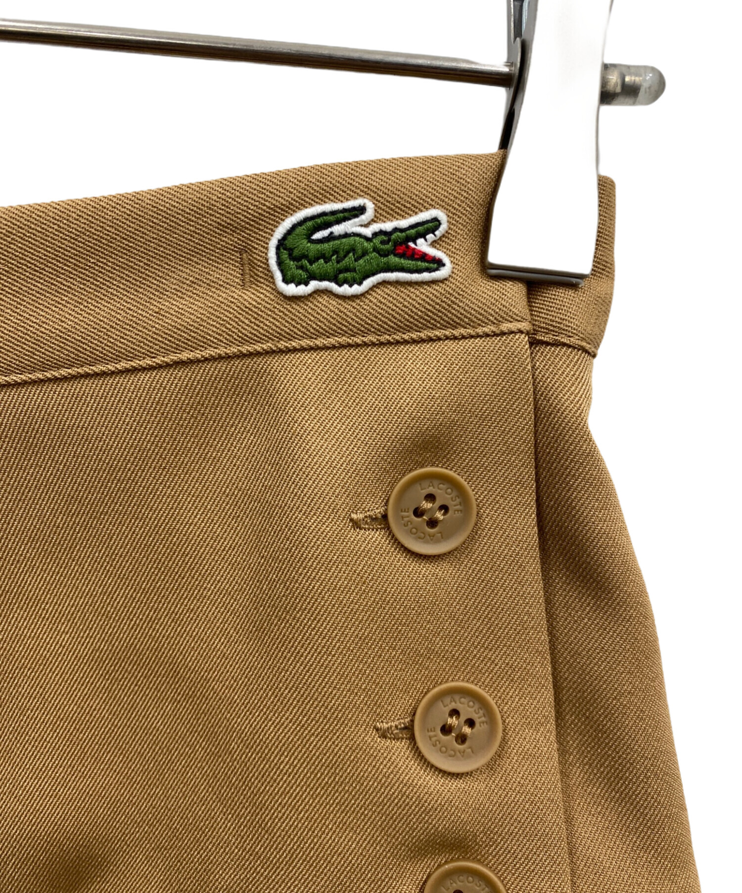 中古・古着通販】LACOSTE (ラコステ) ウエストボタンテニススカート