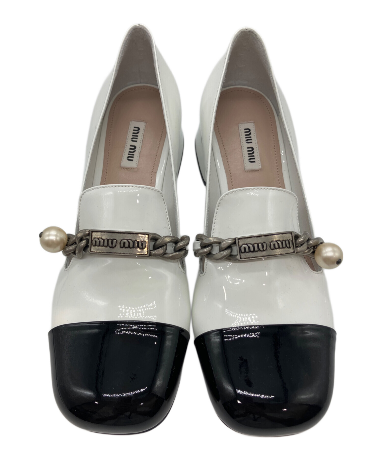ミュウミュウmiu miu極美品エナメル　ローファー 中古・古着通販】MIU MIU (ミュウミュウ) パール付エナメルローファー
