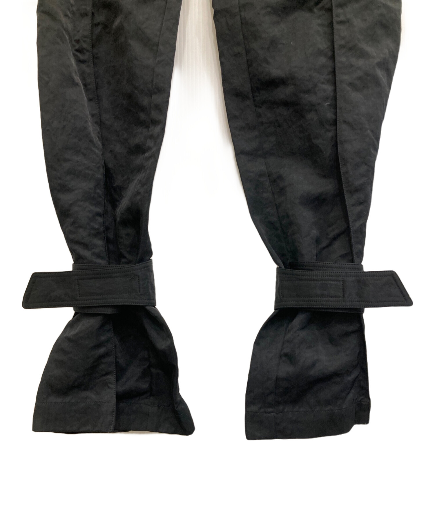 中古・古着通販】AKIKOAOKI (アキコアオキ) ボンテージパンツ ブラック 中古・古着通販】AKIKOAOKI (アキコアオキ) ボンテージパンツ ブラック