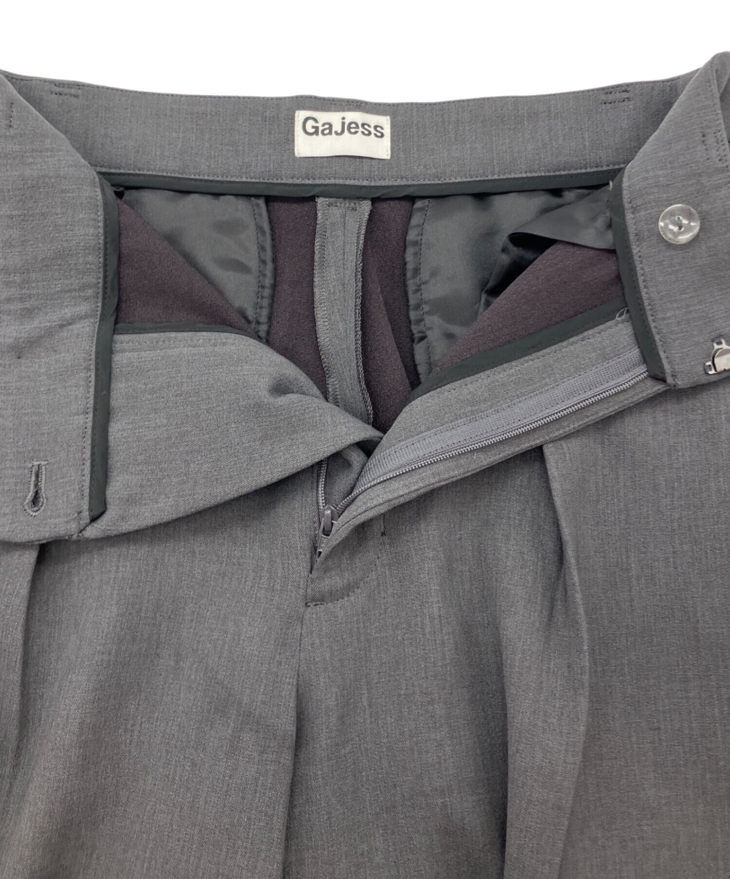 中古・古着通販】Gajess (ガジェス) John Tapered Pants グレー サイズ
